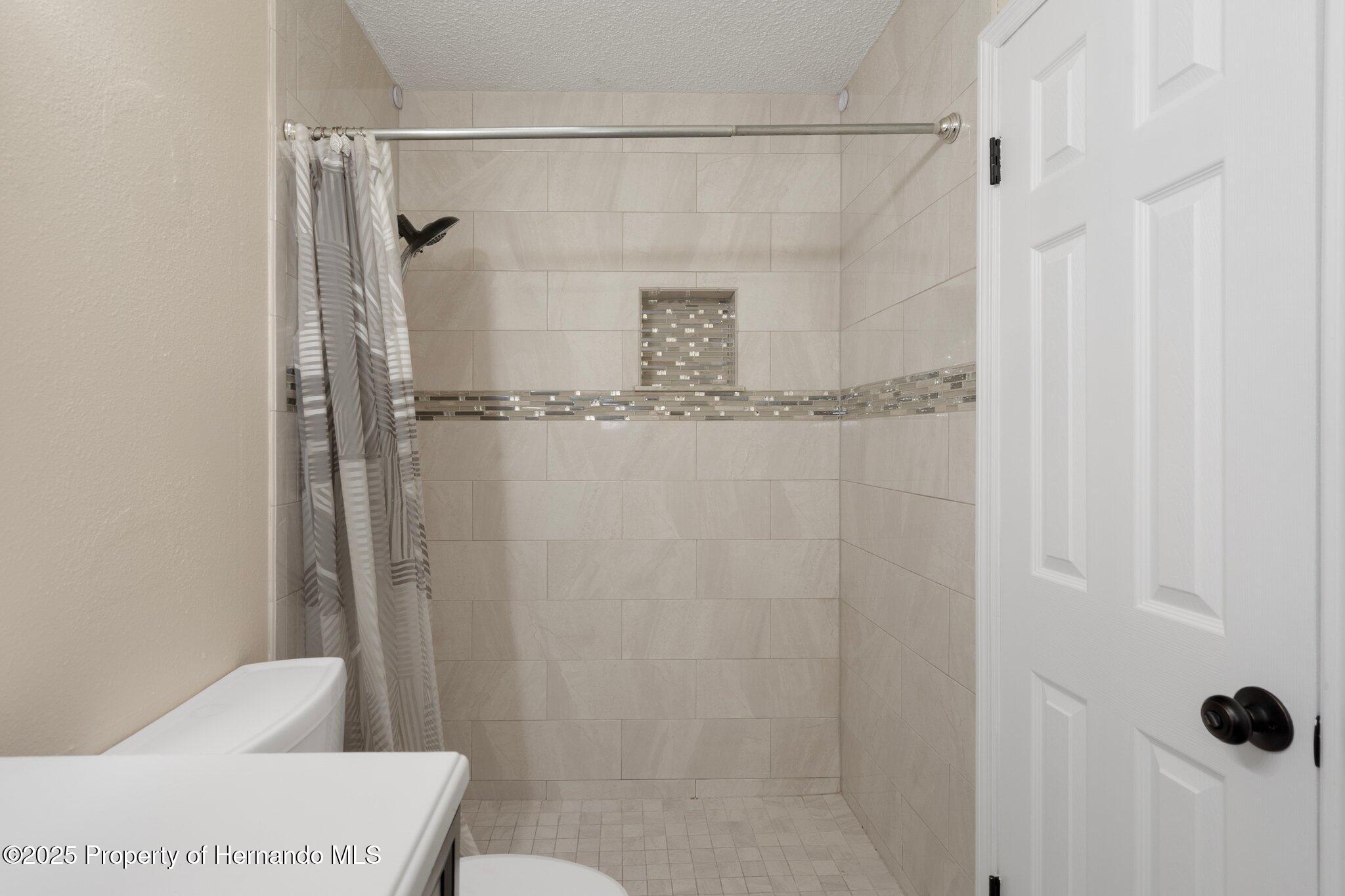 8431 Spring Hill Drive, Spring Hill, Florida image 31