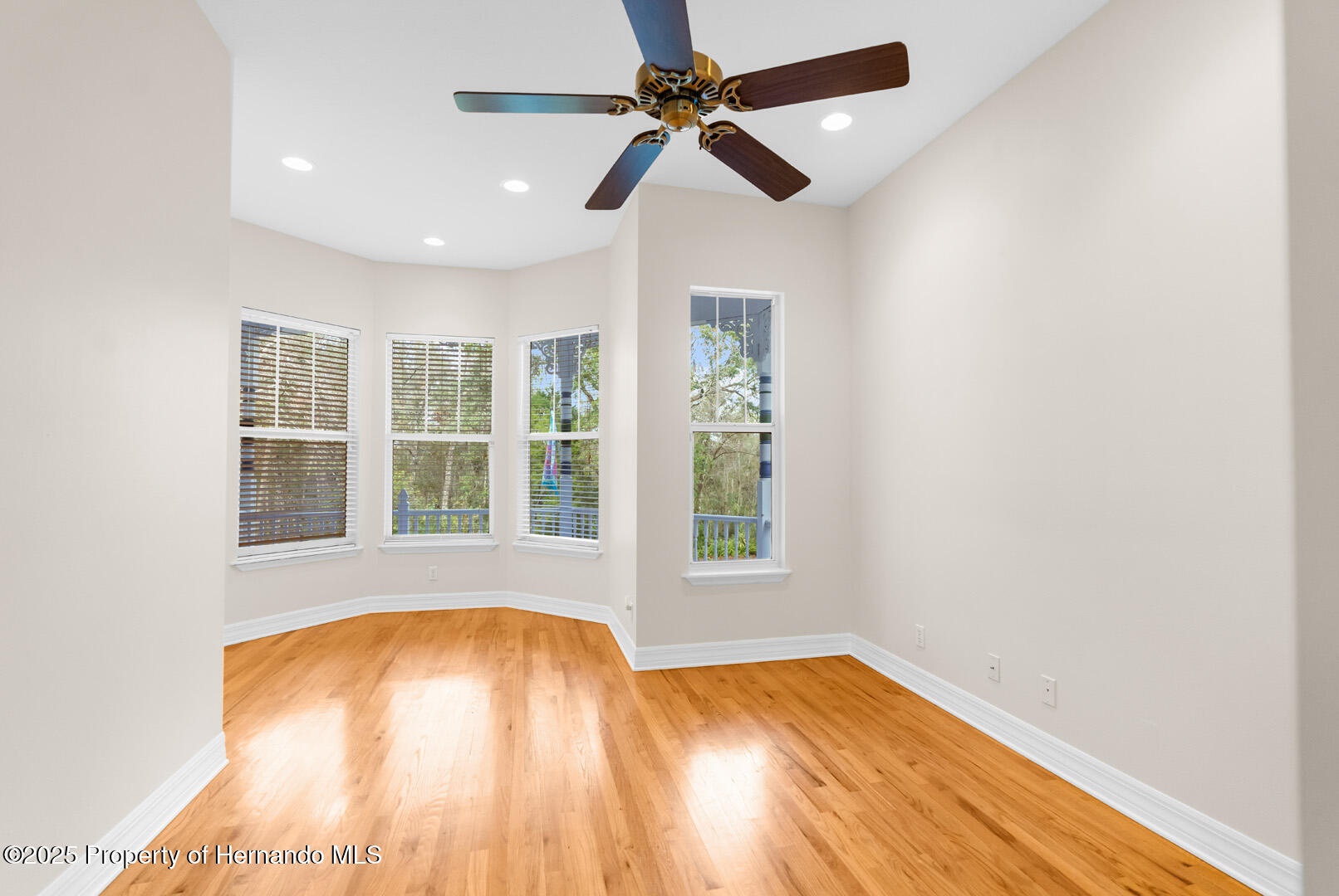 22770 Skyview Circle, Brooksville, Florida image 23