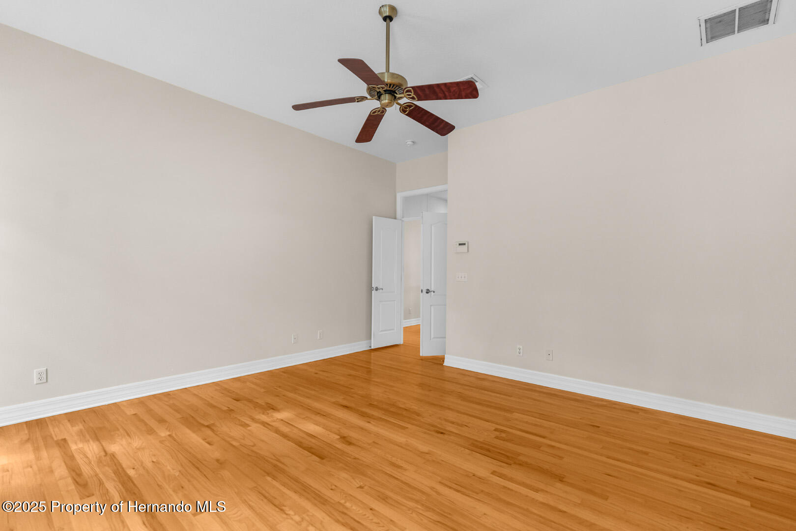 22770 Skyview Circle, Brooksville, Florida image 35