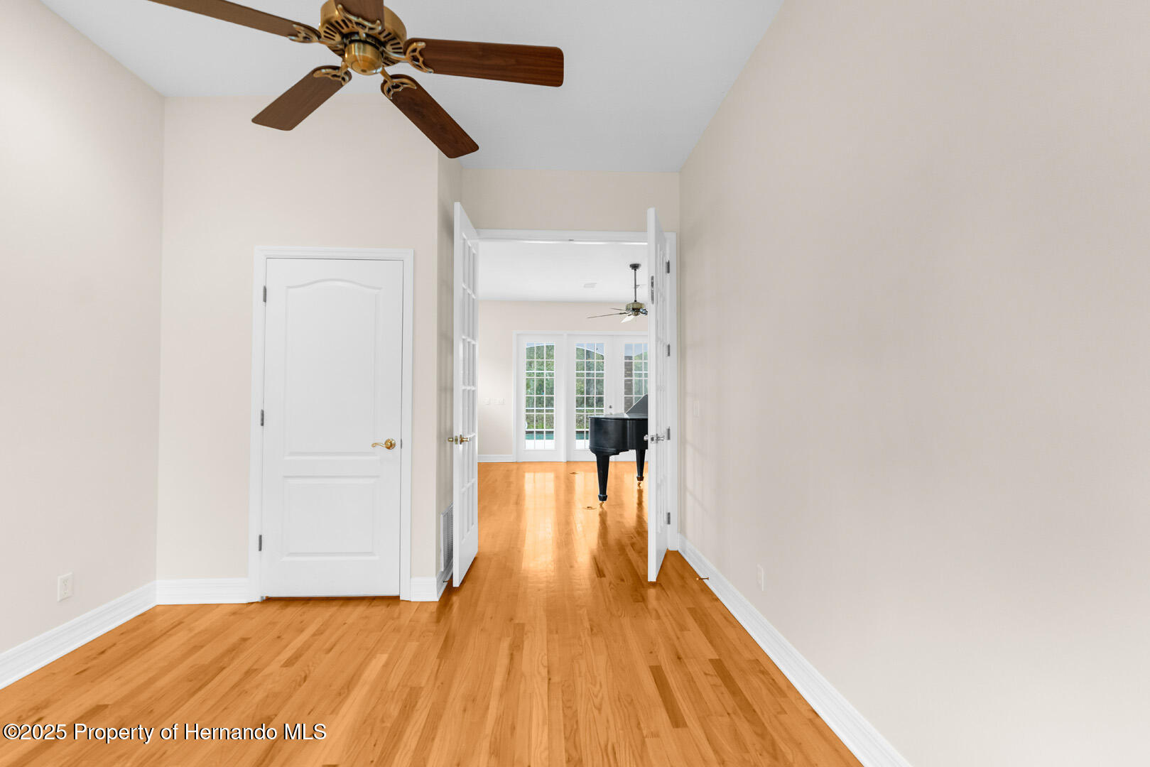 22770 Skyview Circle, Brooksville, Florida image 25