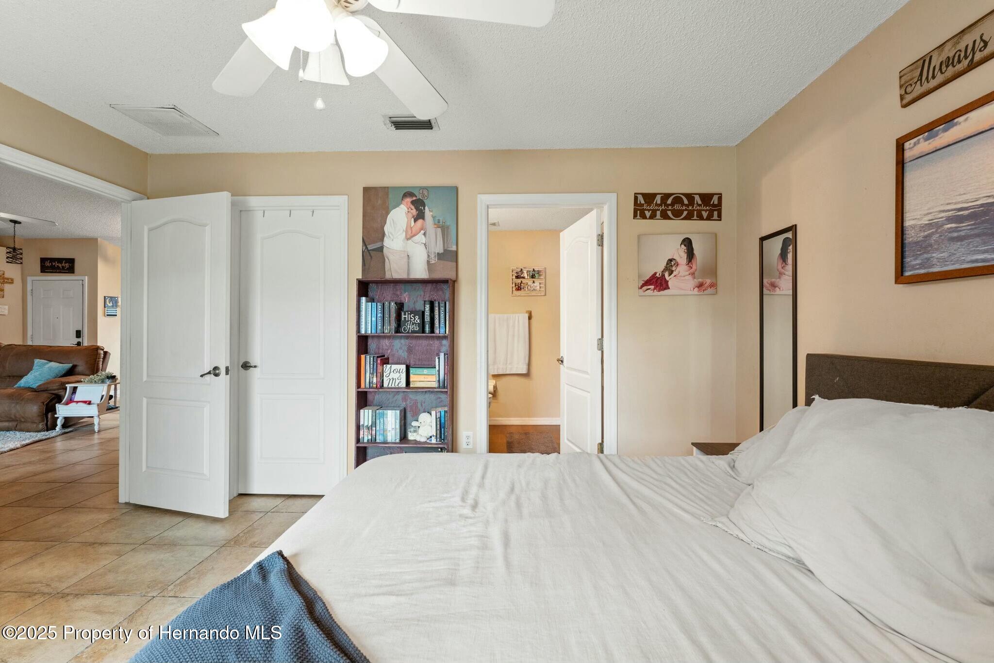 8202 Spanish Oak Drive, Spring Hill, Florida image 25