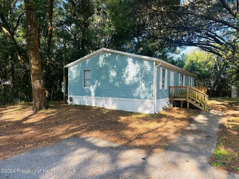 Mobile Home For Sale - 163 Arkays Avenue<br/> Brooksville, FL 34614