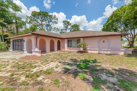 Homes For Sale - 11425 Beechdale Avenue<br/> Hernando County, Spring Hill, FL 34608