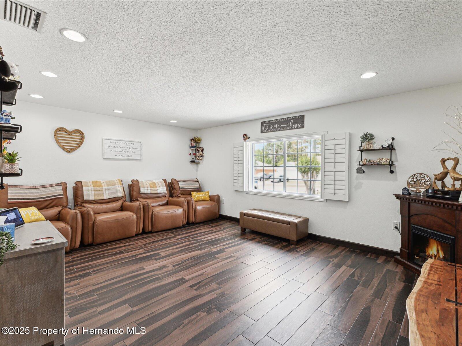13052 Drysdale Street, Spring Hill, Florida image 13