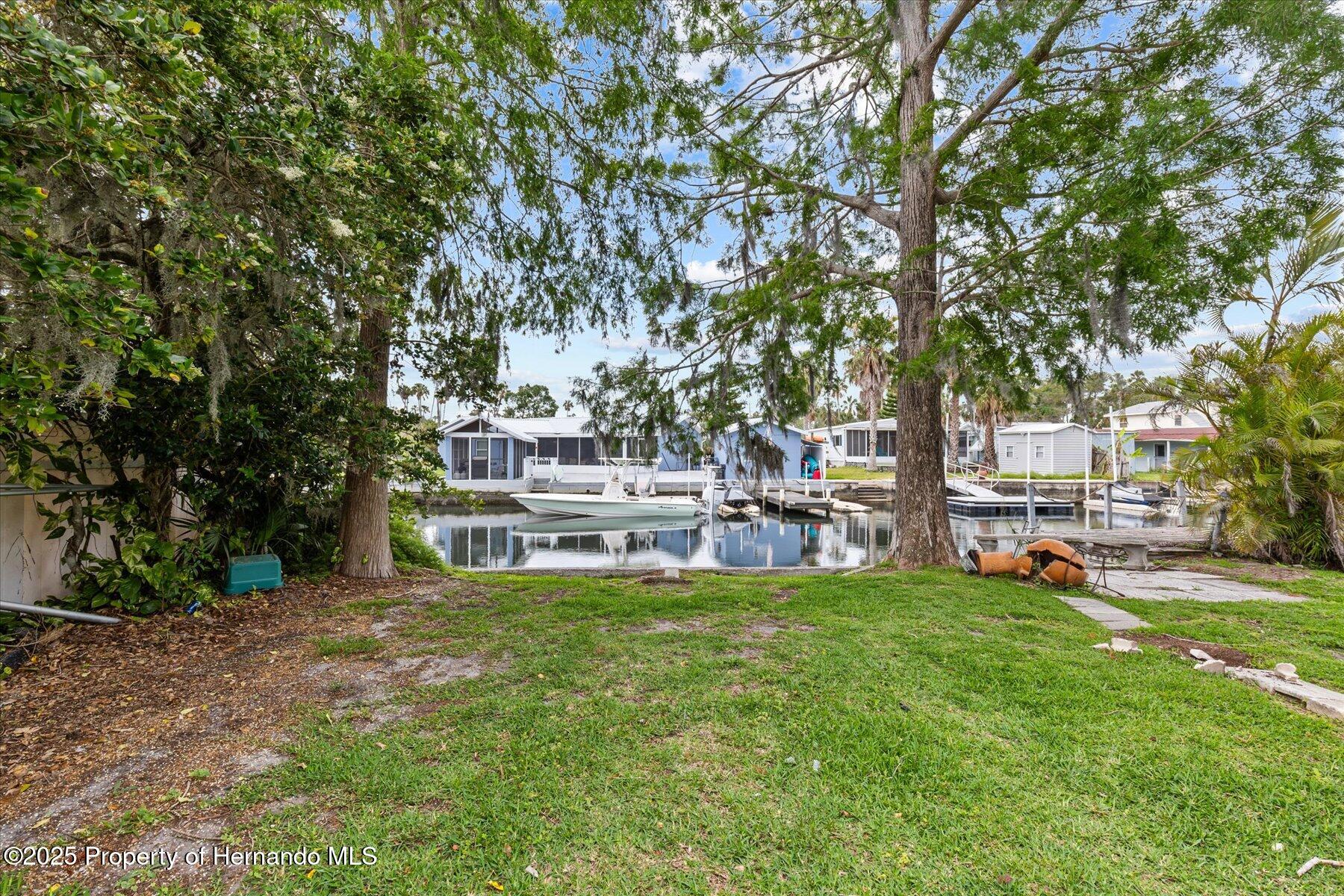 5266 Palisade Drive, Weeki Wachee, Florida image 41