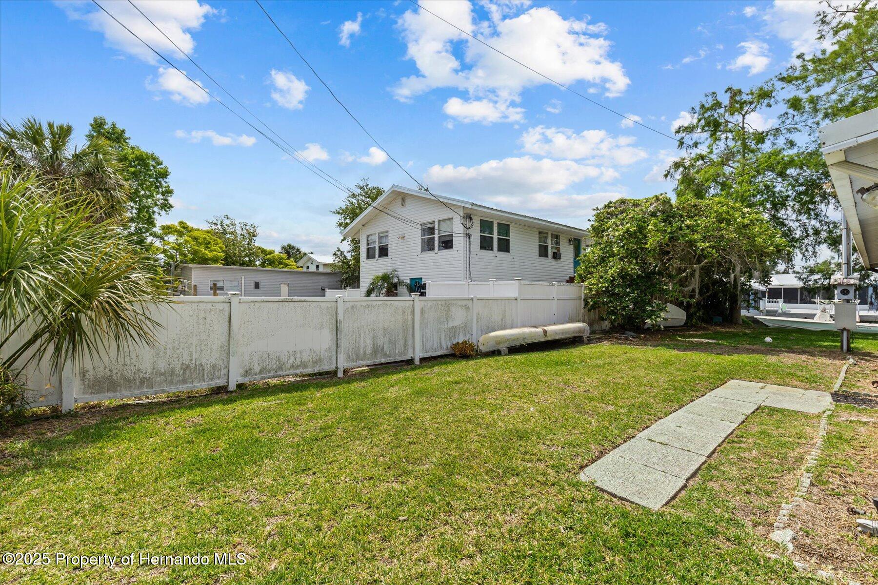 5266 Palisade Drive, Weeki Wachee, Florida image 36