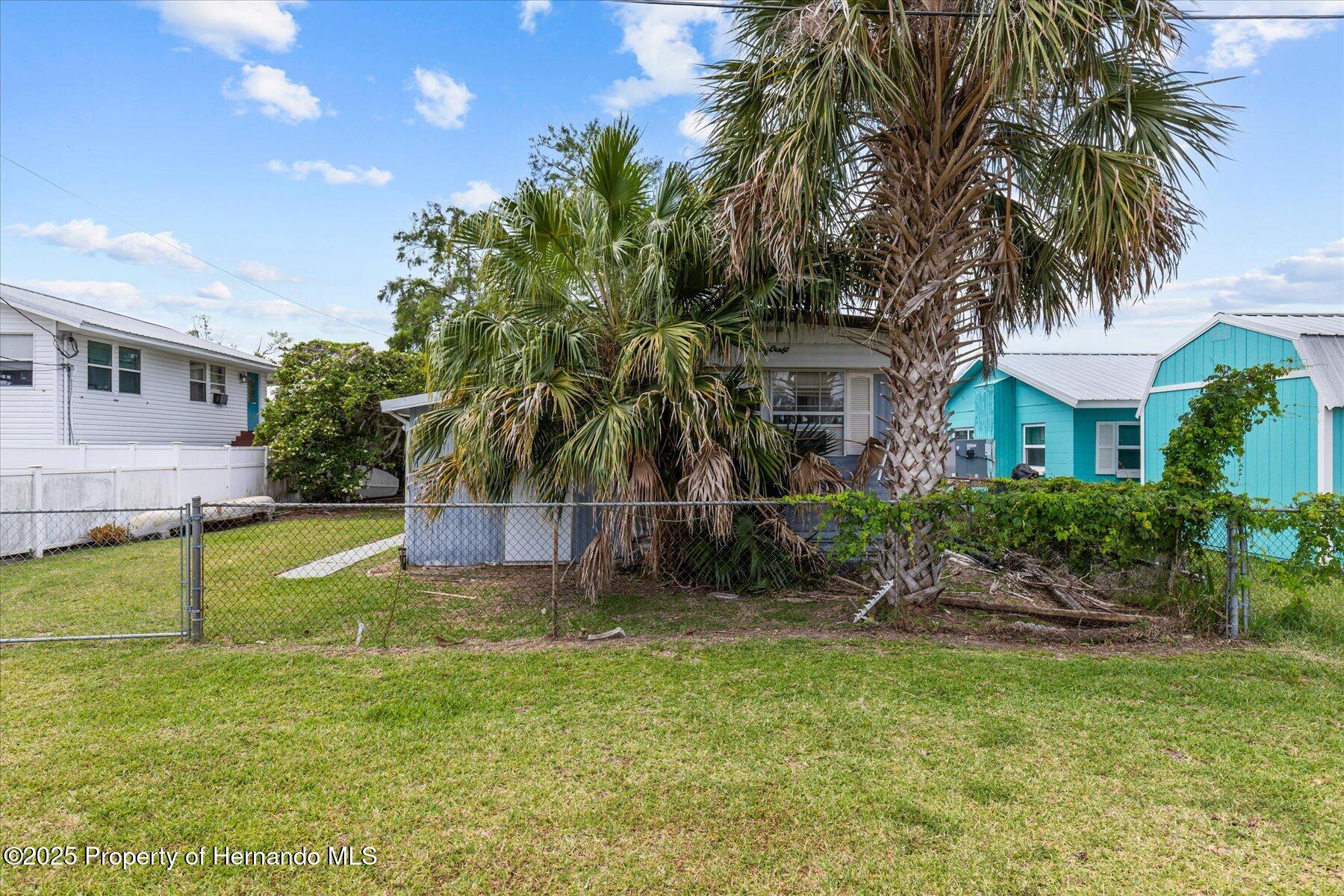 5266 Palisade Drive, Weeki Wachee, Florida image 2