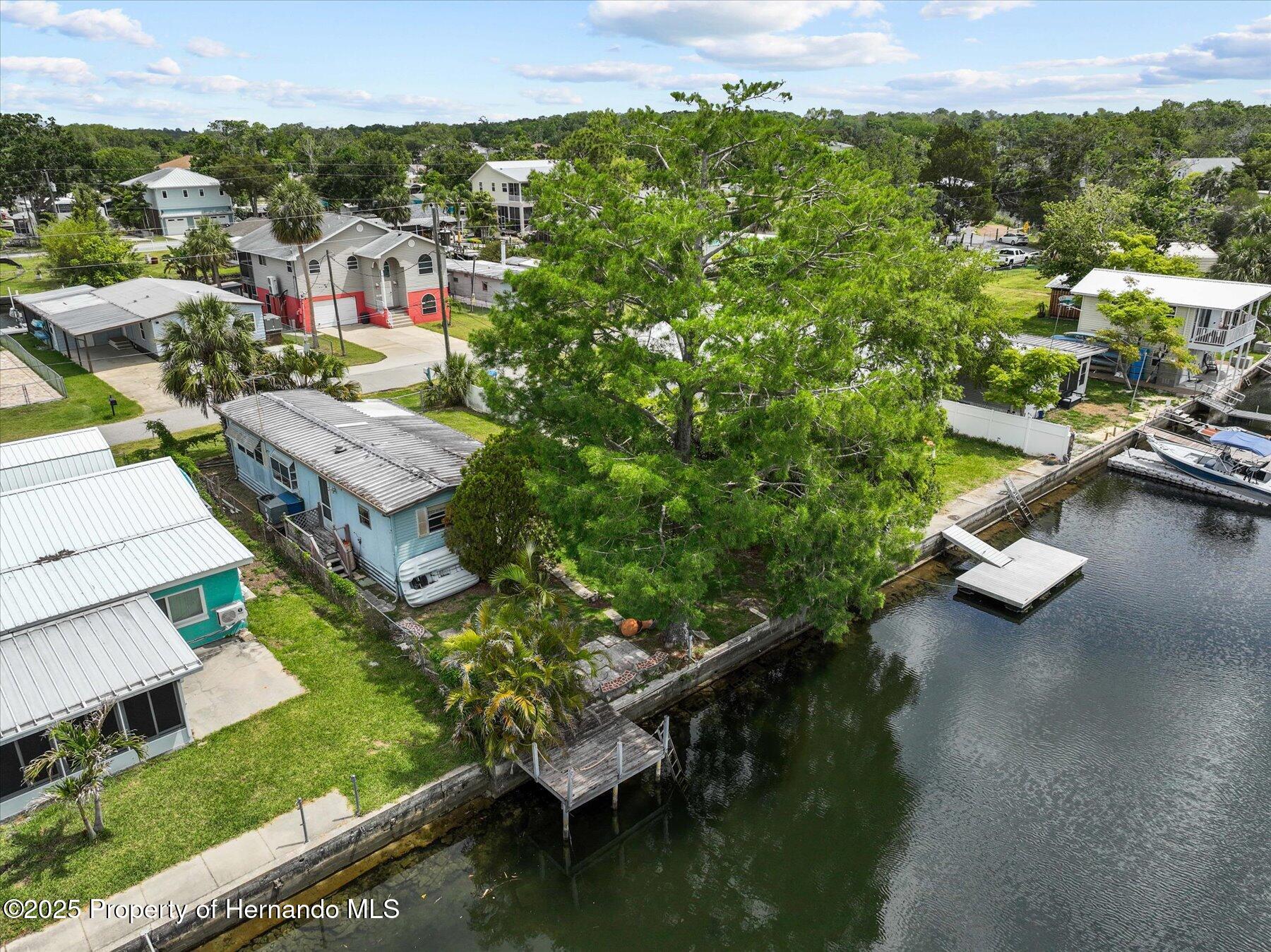 5266 Palisade Drive, Weeki Wachee, Florida image 11