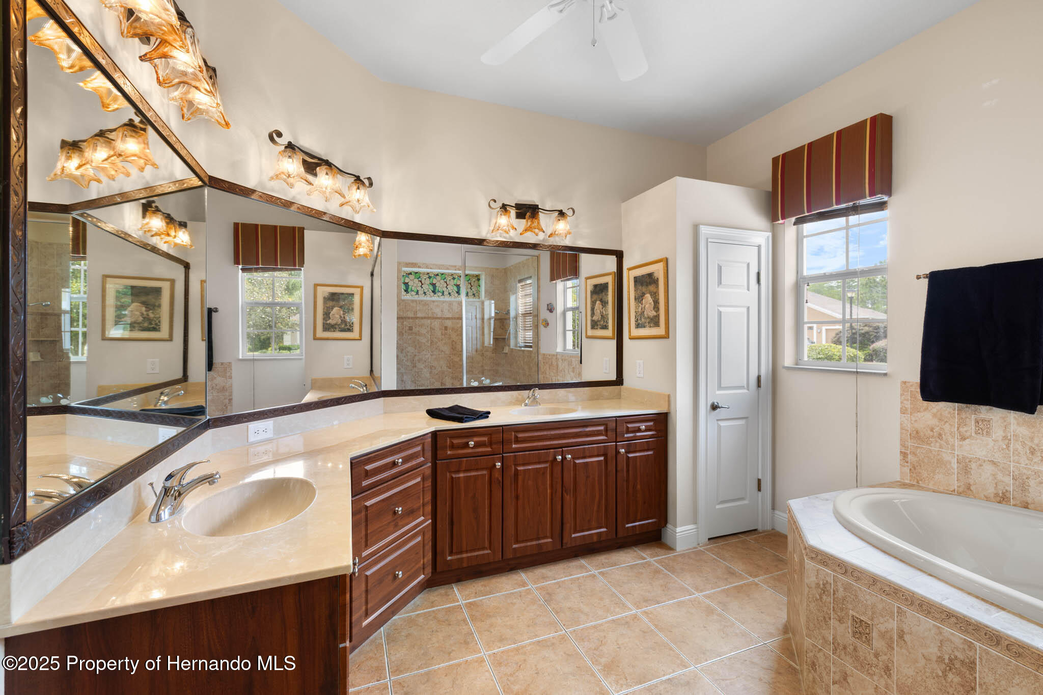 8308 Mobile Circle, Weeki Wachee, Florida image 27