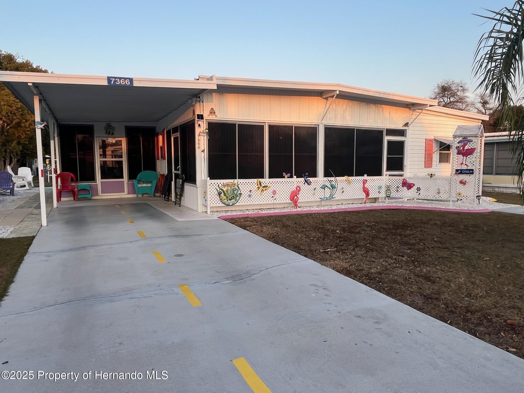 7366 First Loop Avenue, Brooksville, Florida image 2