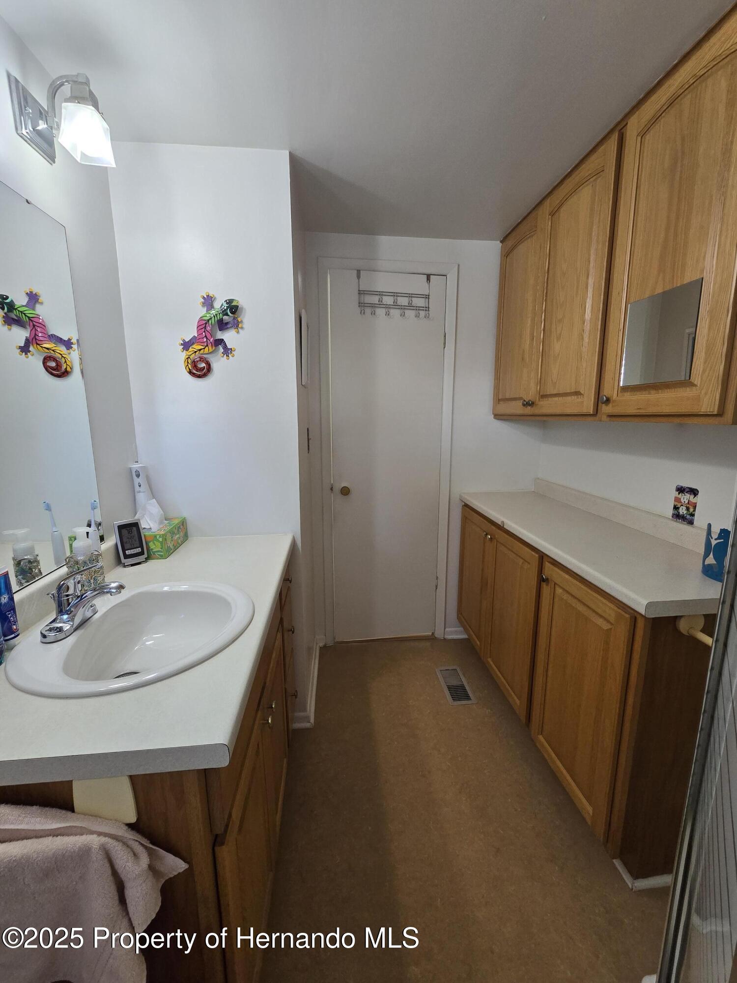 7366 First Loop Avenue, Brooksville, Florida image 33