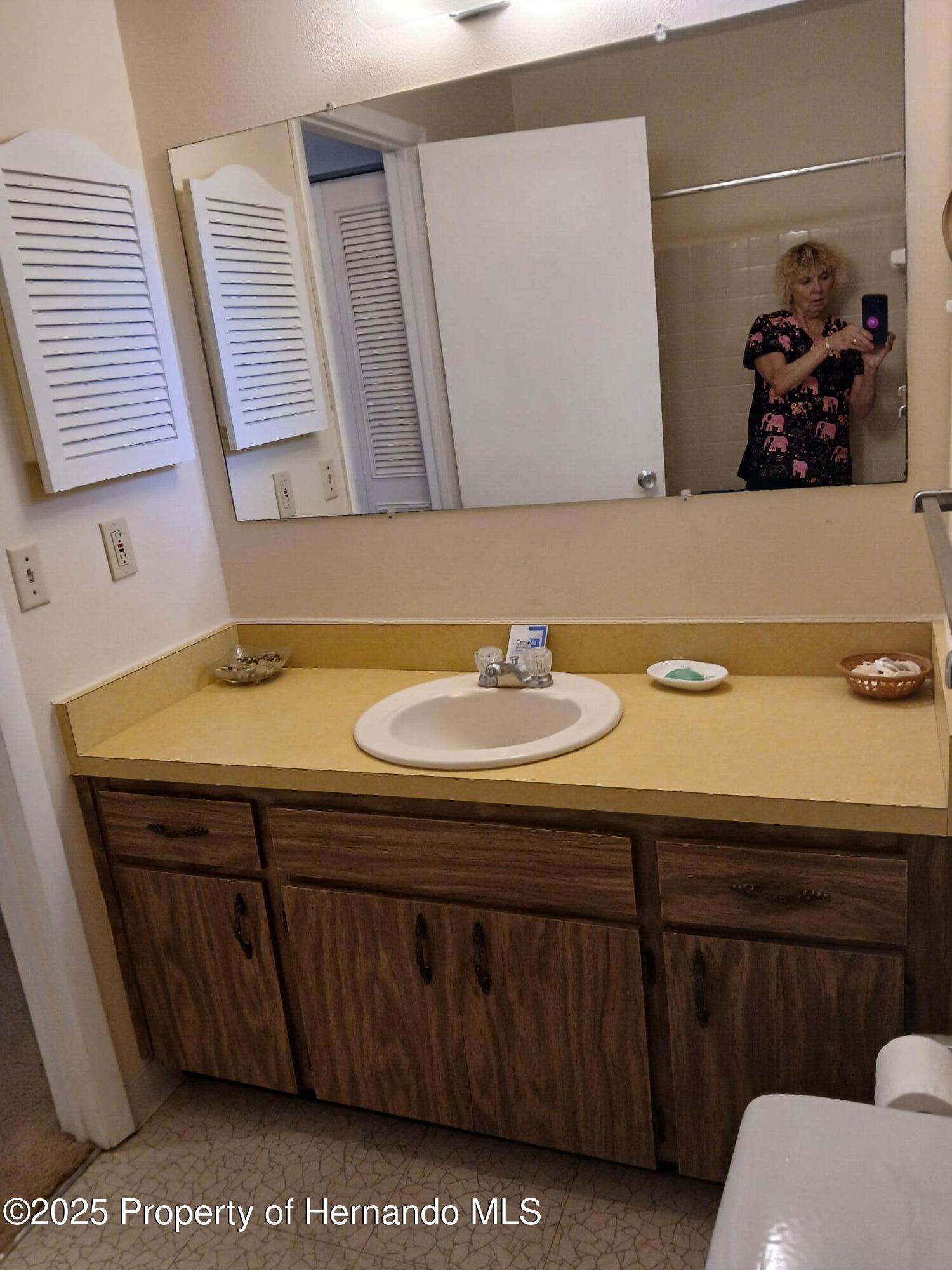 7404 Acorn Circle, Spring Hill, Florida image 23