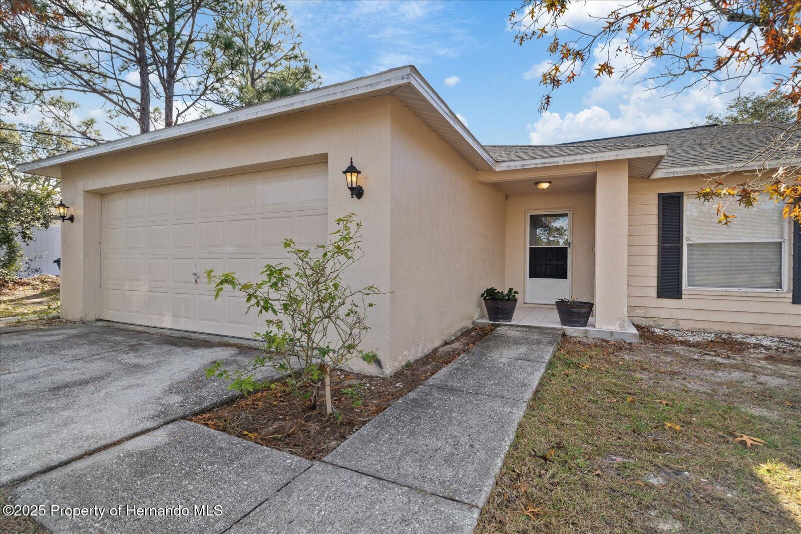 12575 Maleo Road, Weeki Wachee, Florida image 4