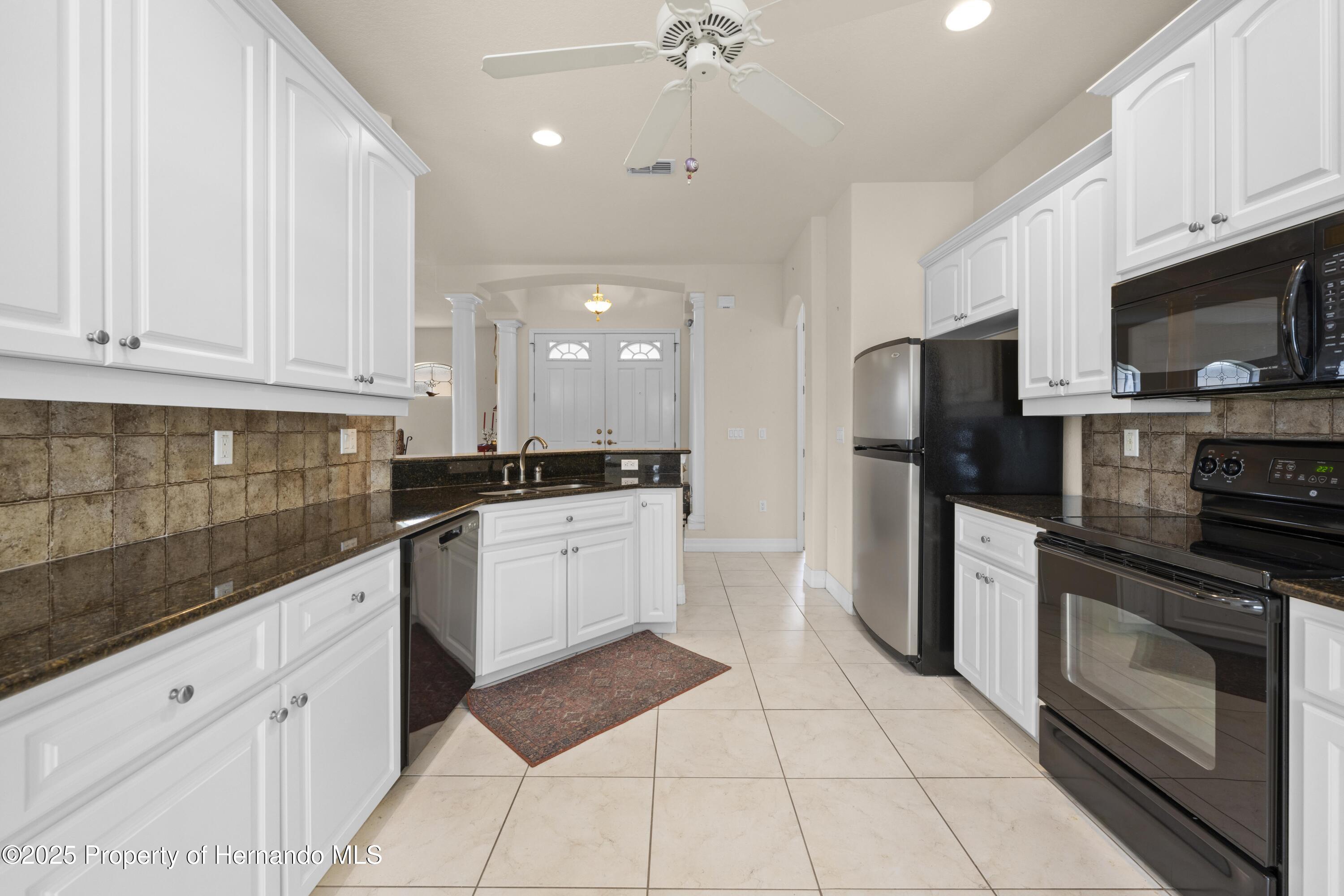 4407 Caliquen Drive, Brooksville, Florida image 47