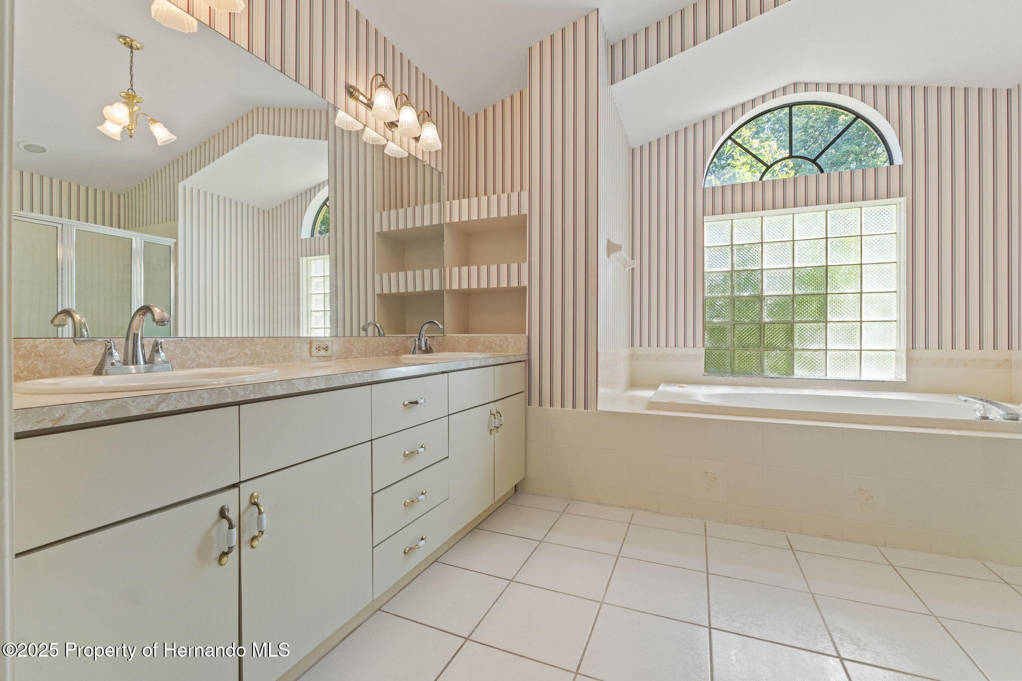 1379 Matthew Avenue, Spring Hill, Florida image 32