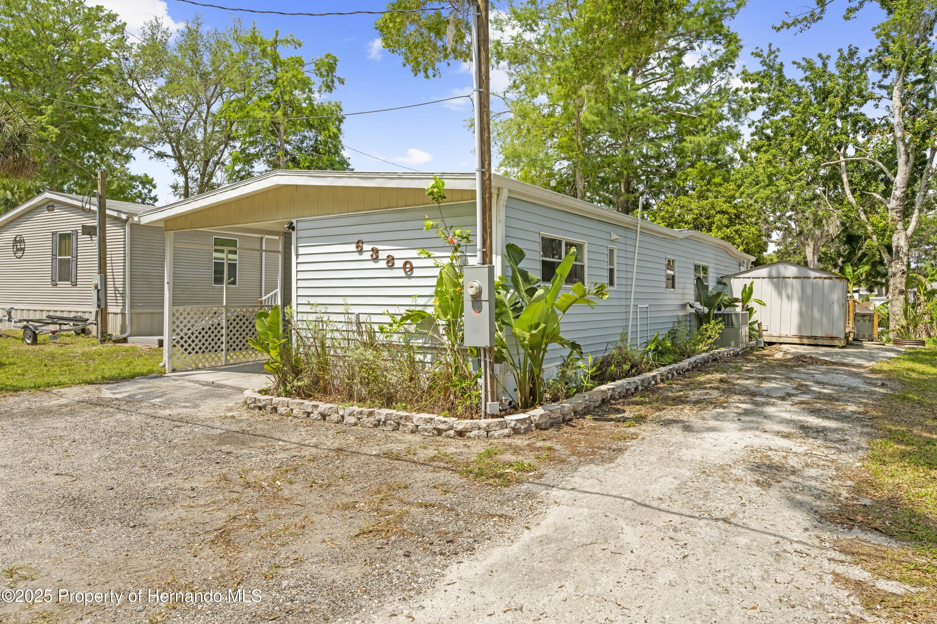 6380 Richard Drive, Weeki Wachee, Florida image 3
