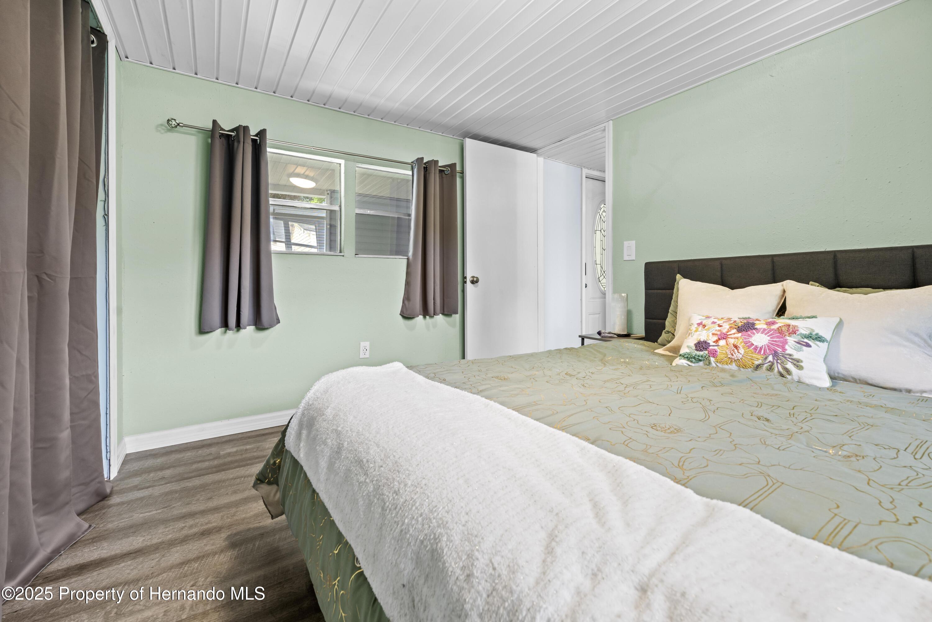 6380 Richard Drive, Weeki Wachee, Florida image 31