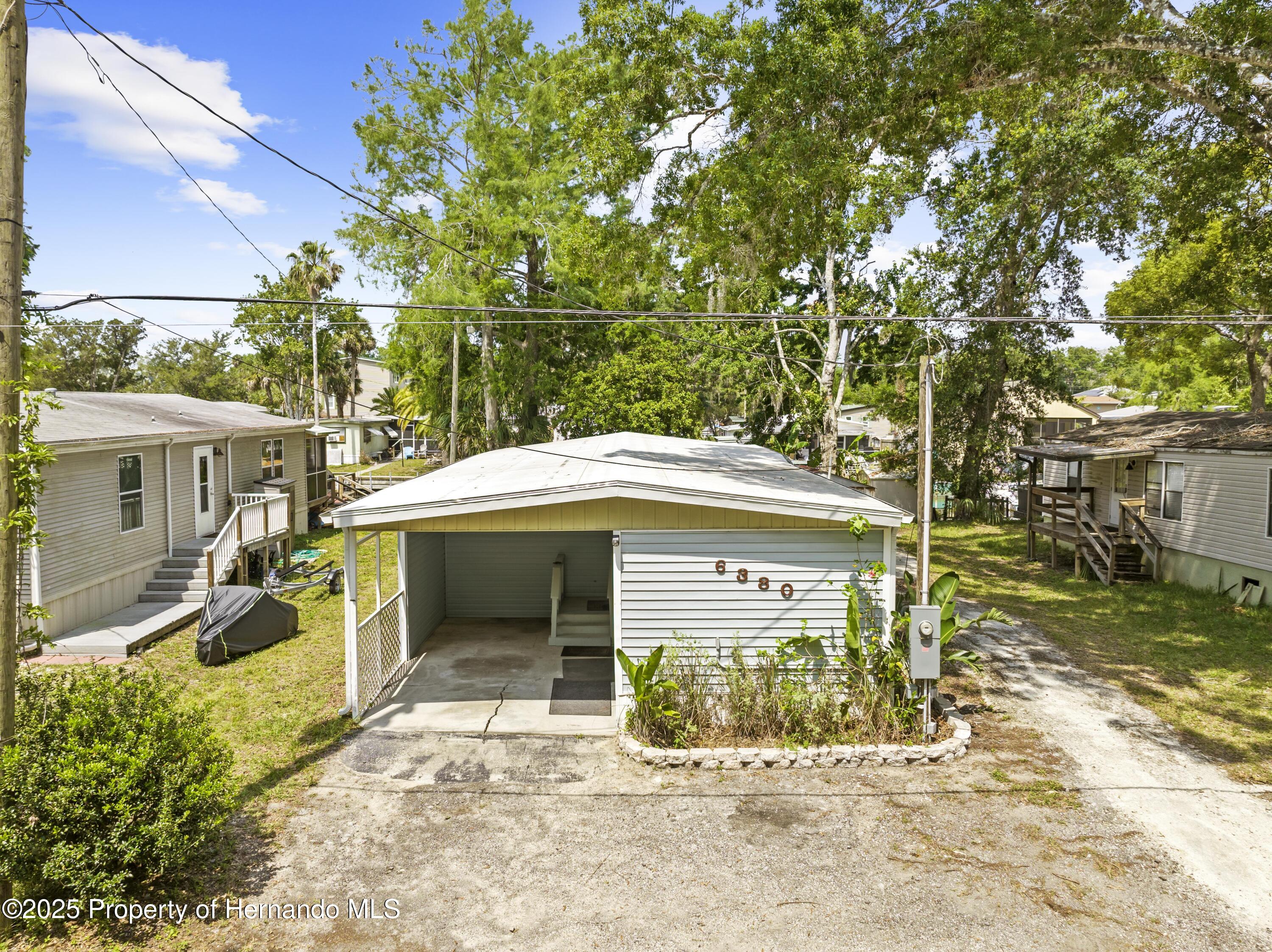 6380 Richard Drive, Weeki Wachee, Florida image 1
