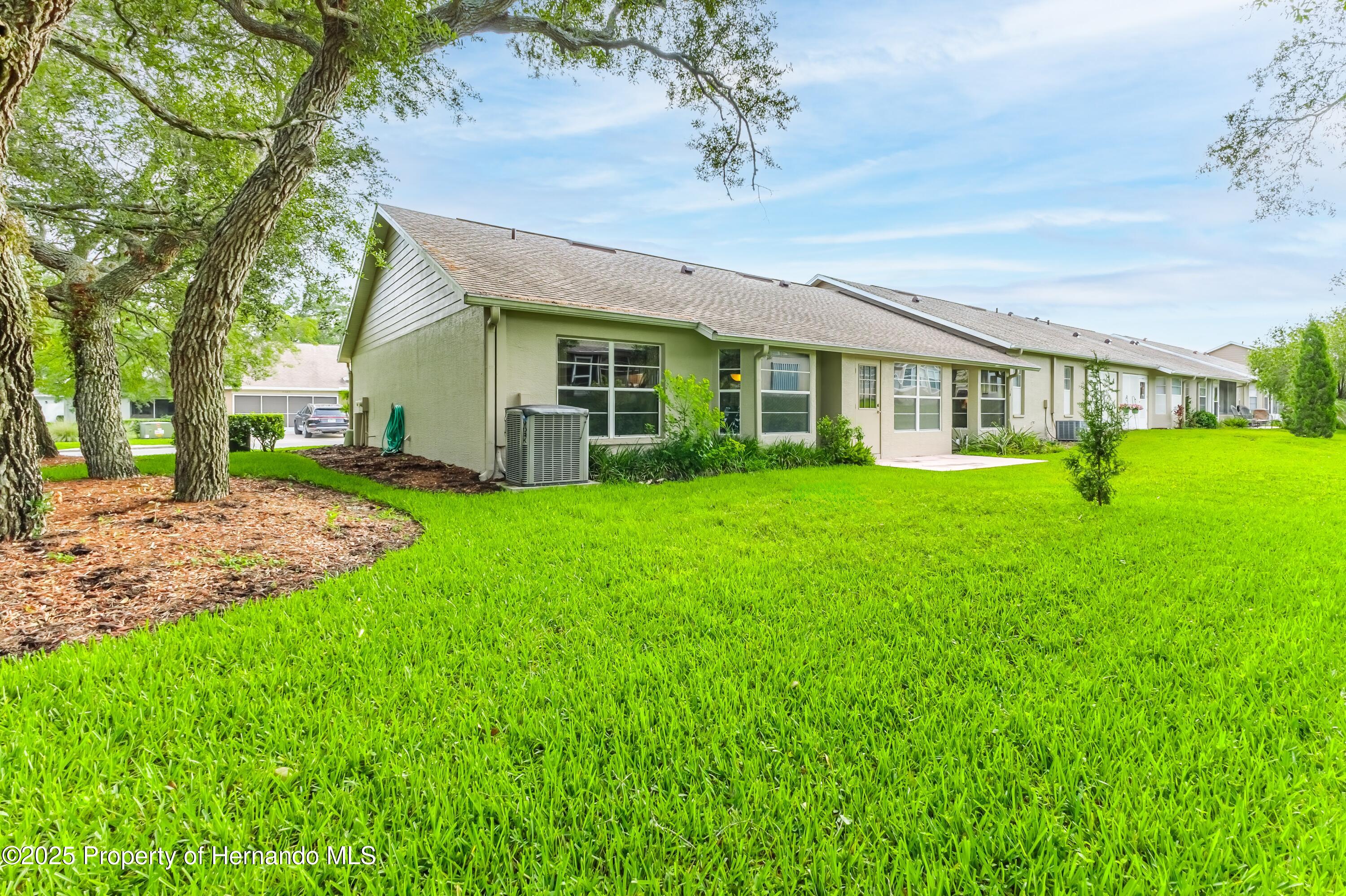 7392 Willow Brook Drive, Spring Hill, Florida image 45