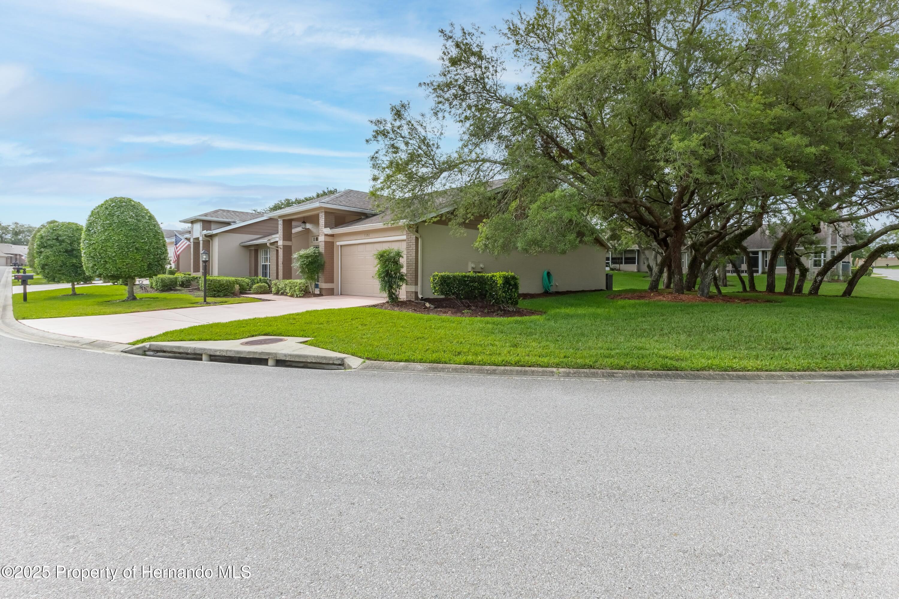 7392 Willow Brook Drive, Spring Hill, Florida image 5