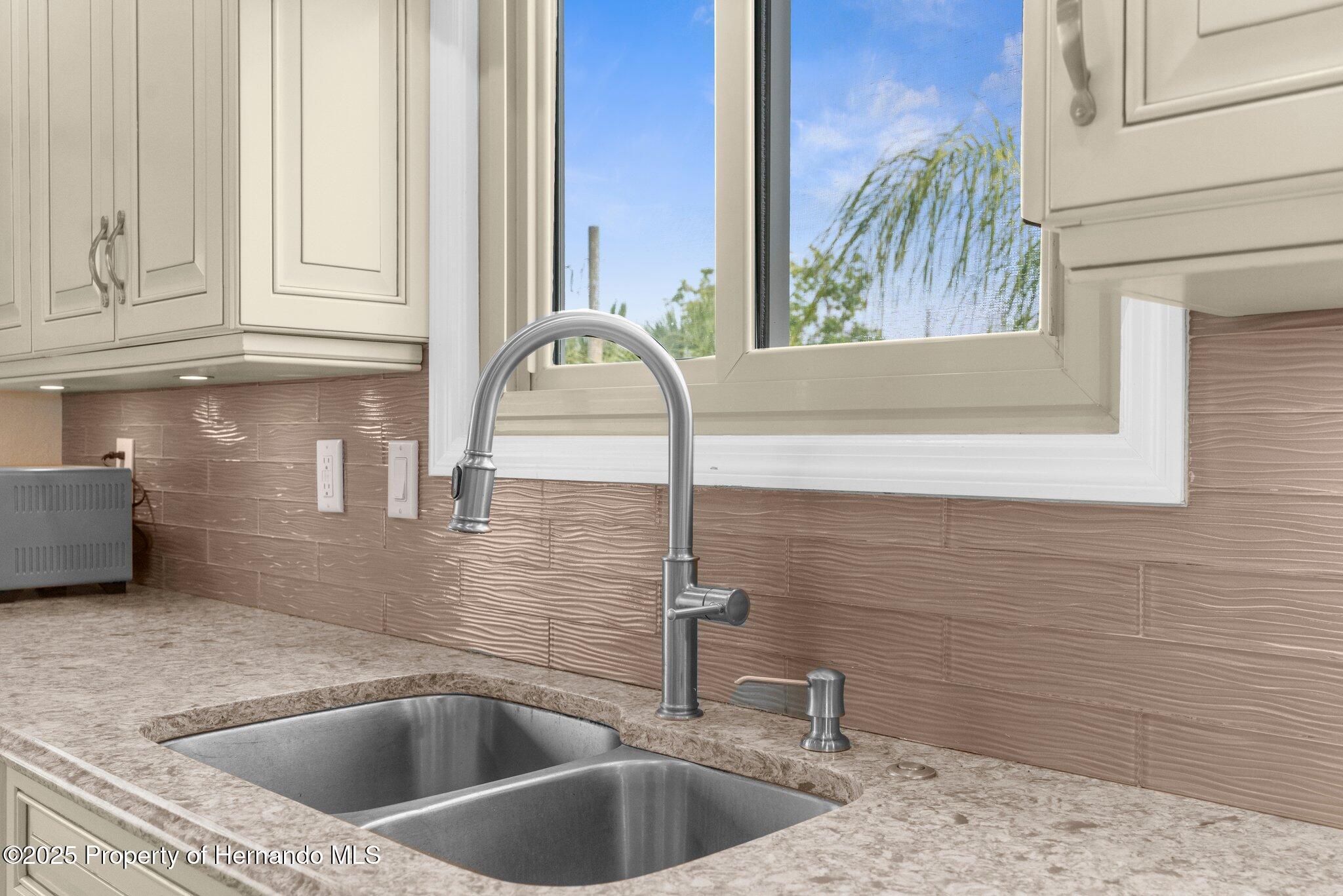 4523 Gulfstream Drive, HERNANDO BEACH, Florida image 19