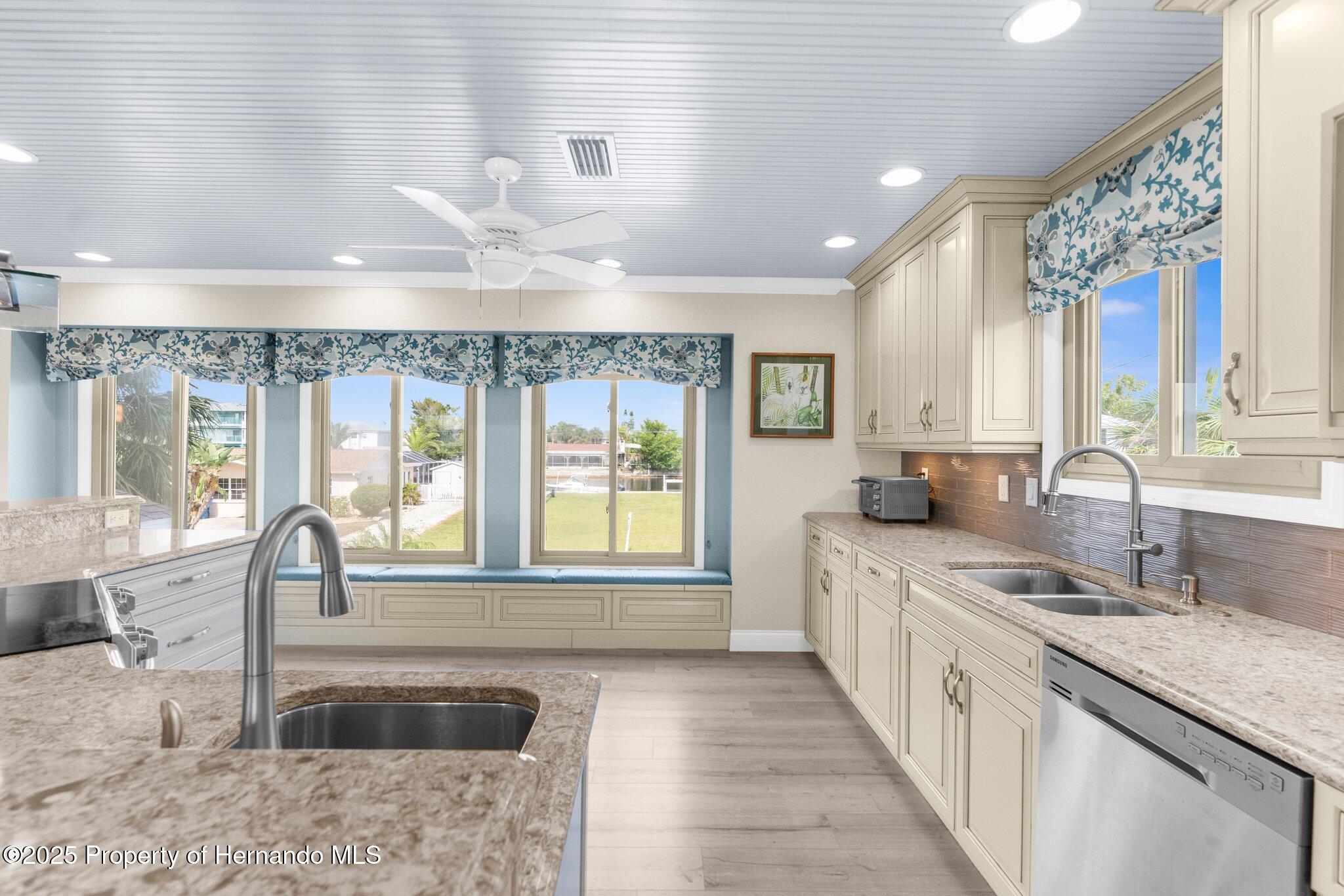 4523 Gulfstream Drive, HERNANDO BEACH, Florida image 20