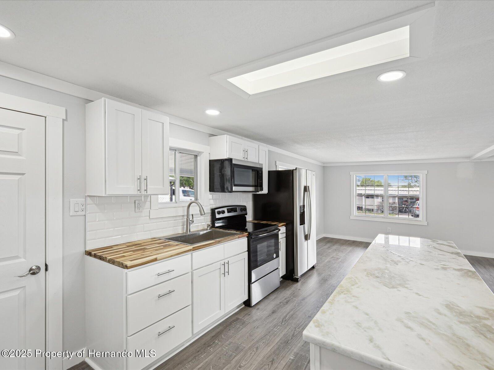 8427 Weatherford Avenue, Brooksville, Florida image 9