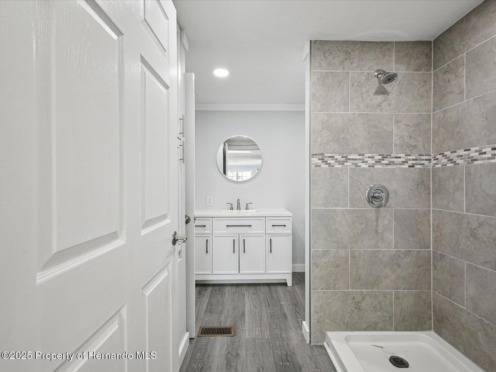 8427 Weatherford Avenue, Brooksville, Florida image 21