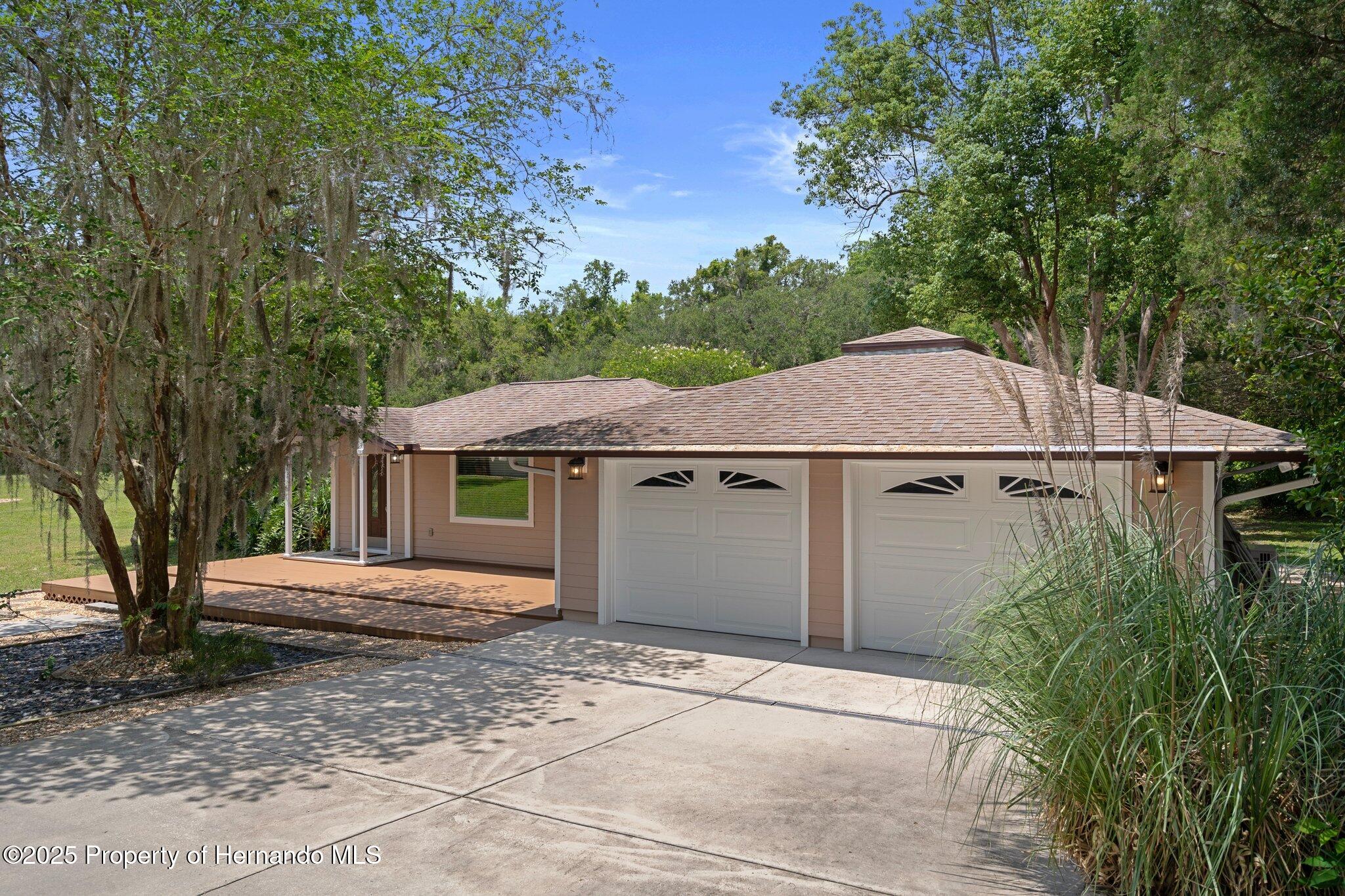 22063 Lake Lindsey Road, Brooksville, Florida image 9