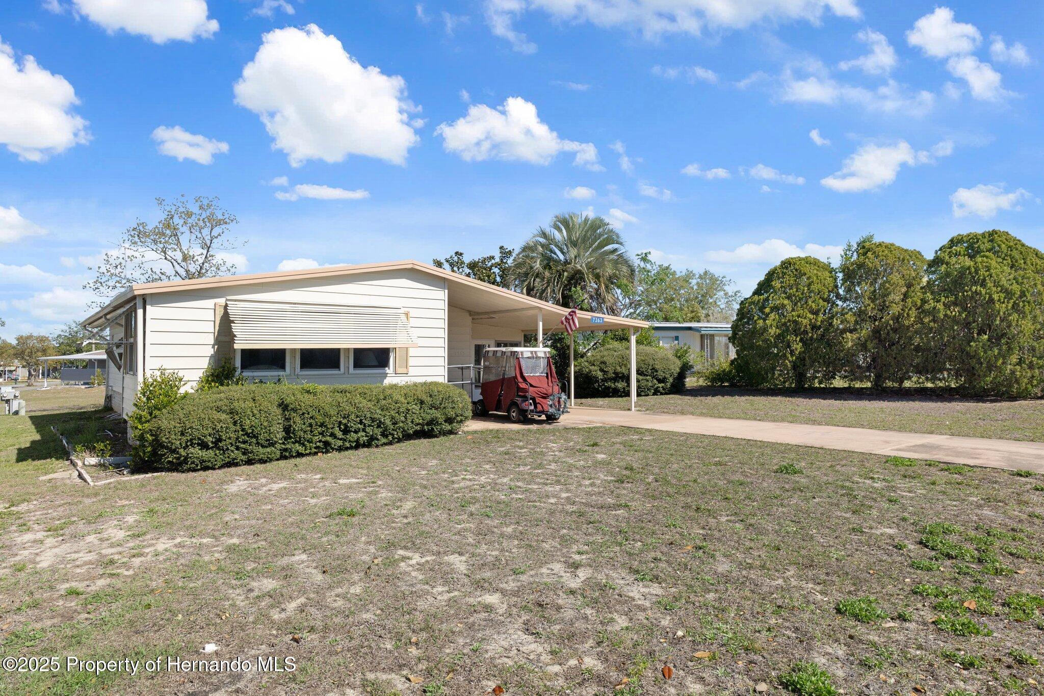 7363 Eastern Circle Drive, Brooksville, Florida image 4