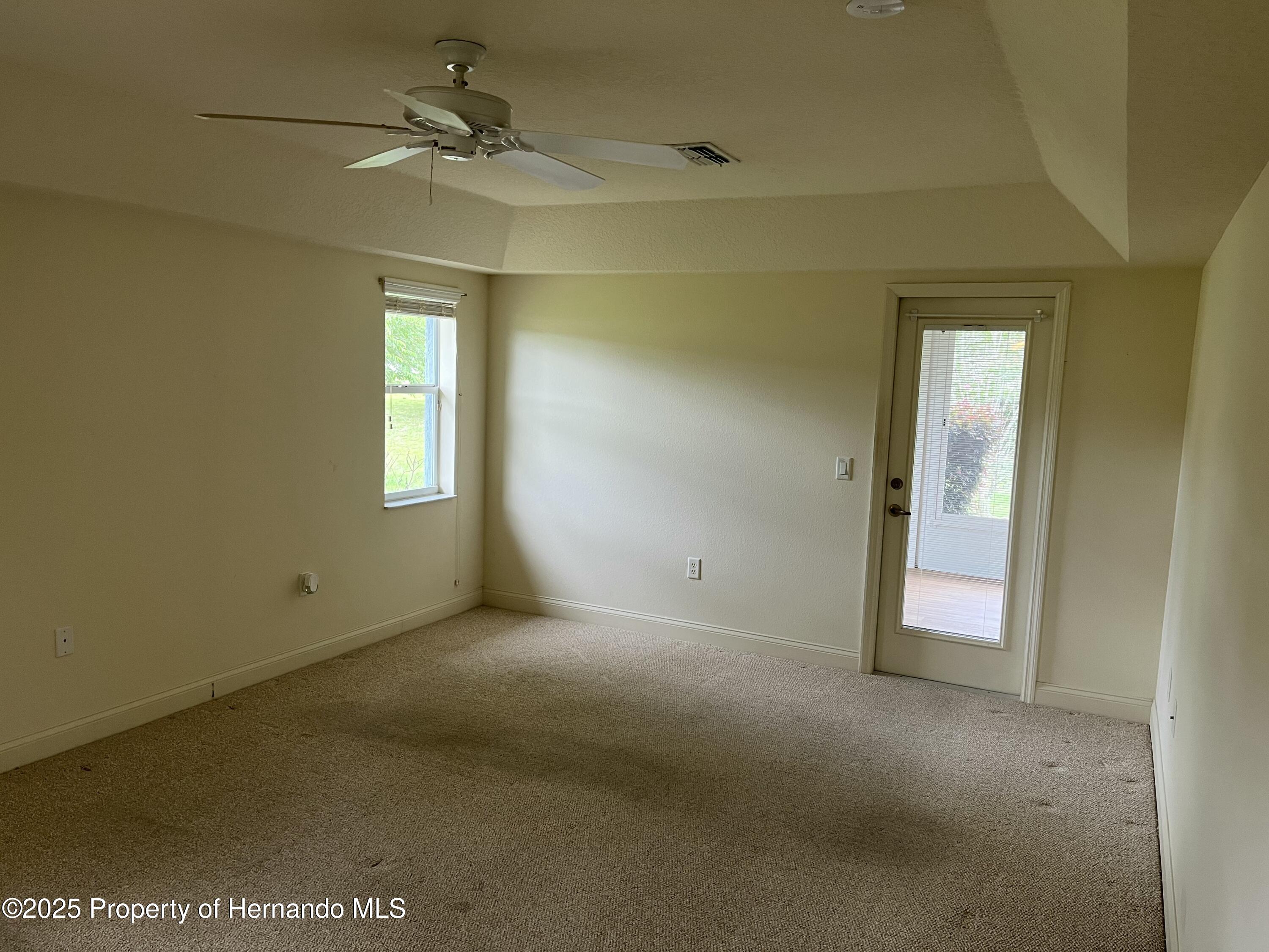 10054 Hernando Ridge Road, Weeki Wachee, Florida image 25