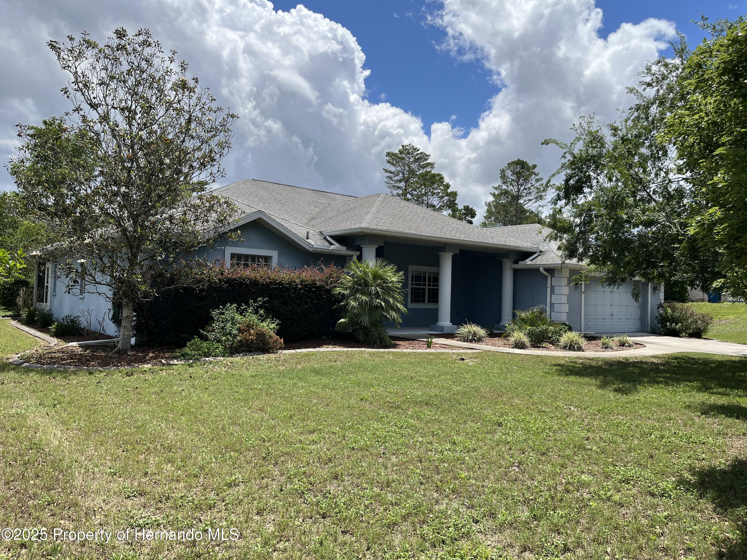 10054 Hernando Ridge Road, Weeki Wachee, Florida image 1