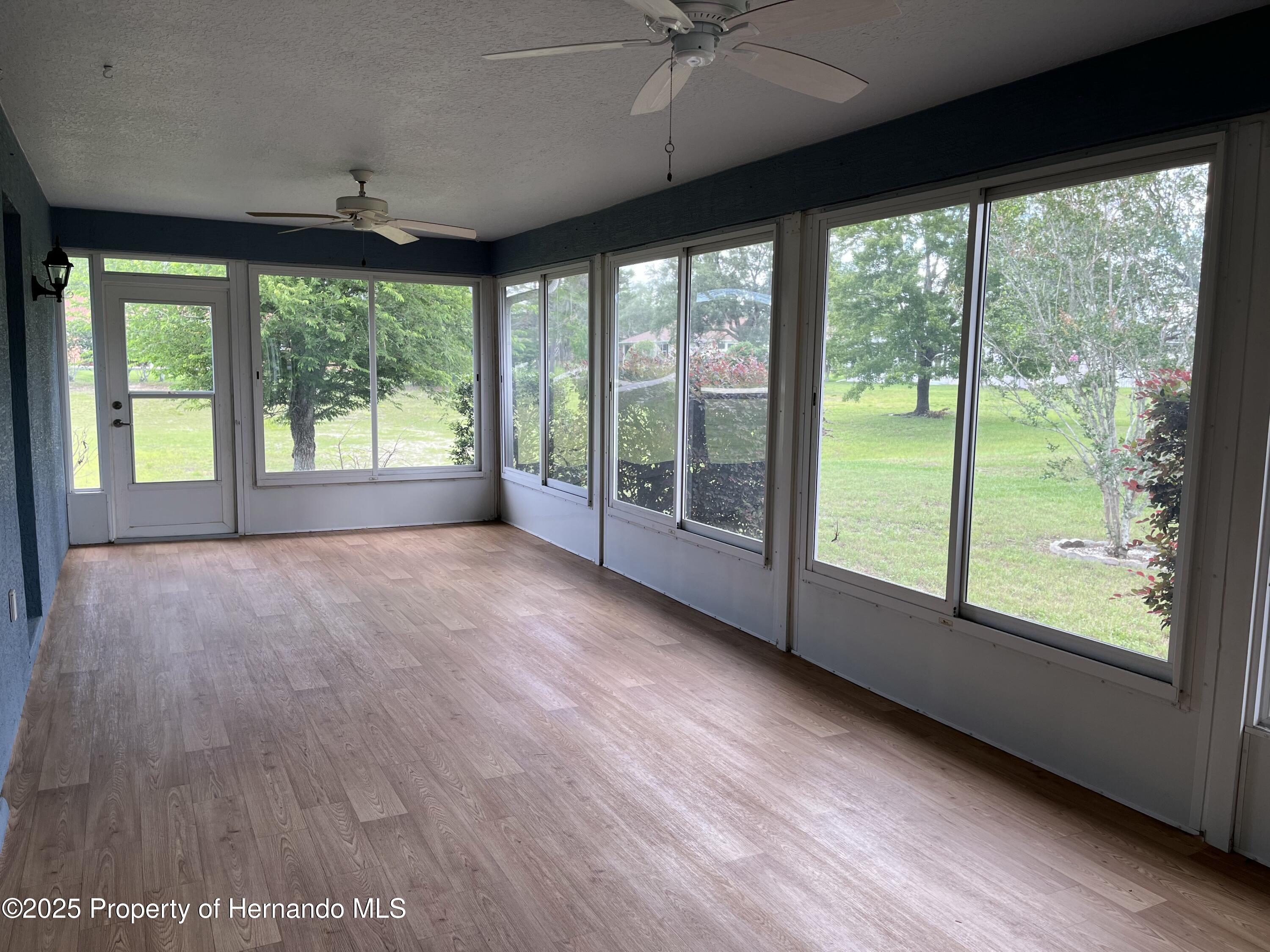 10054 Hernando Ridge Road, Weeki Wachee, Florida image 12