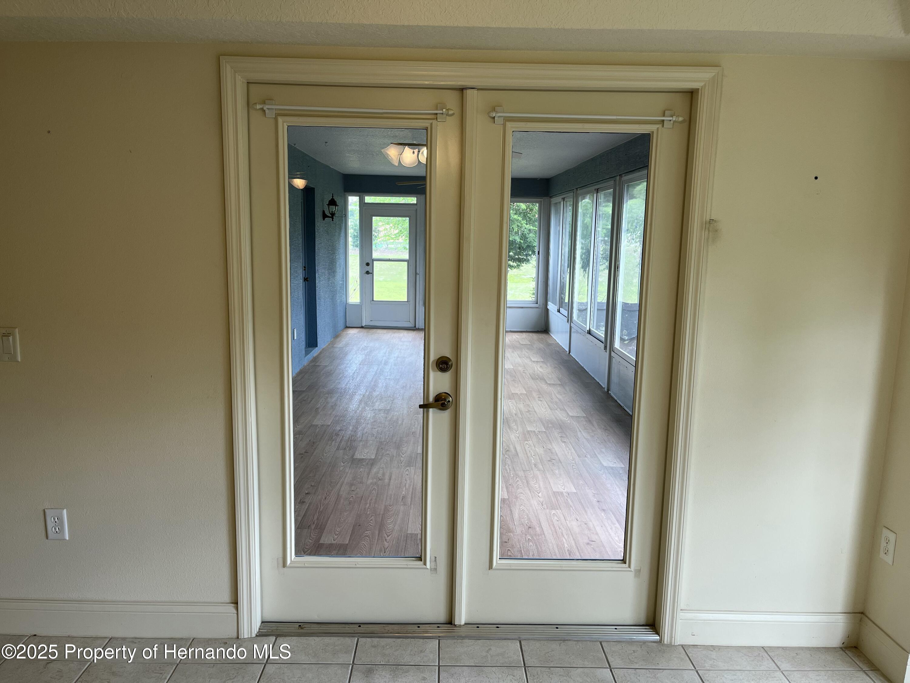 10054 Hernando Ridge Road, Weeki Wachee, Florida image 11