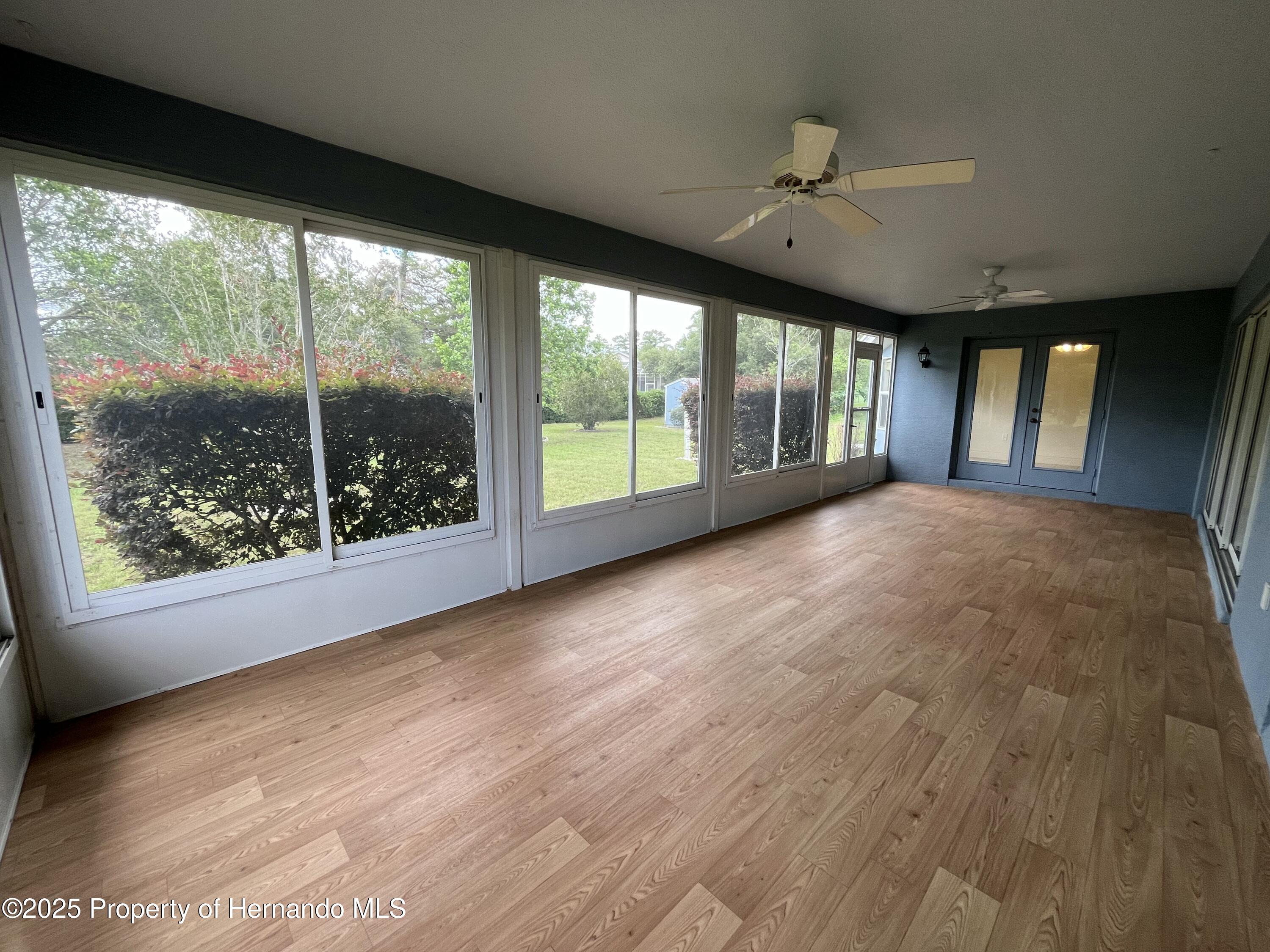 10054 Hernando Ridge Road, Weeki Wachee, Florida image 13