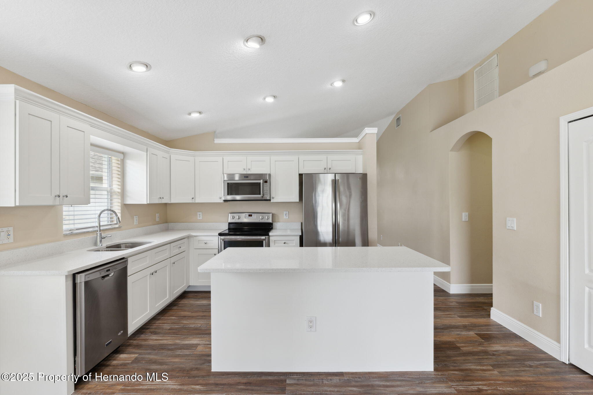 18456 Merseyside Loop, LAND O LAKES, Florida image 11