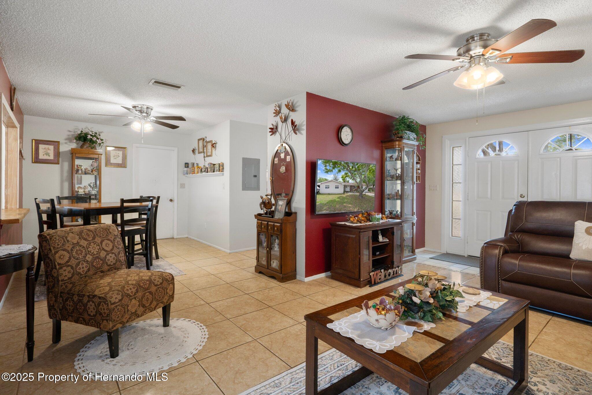 9414 Northcliffe Boulevard, Spring Hill, Florida image 10