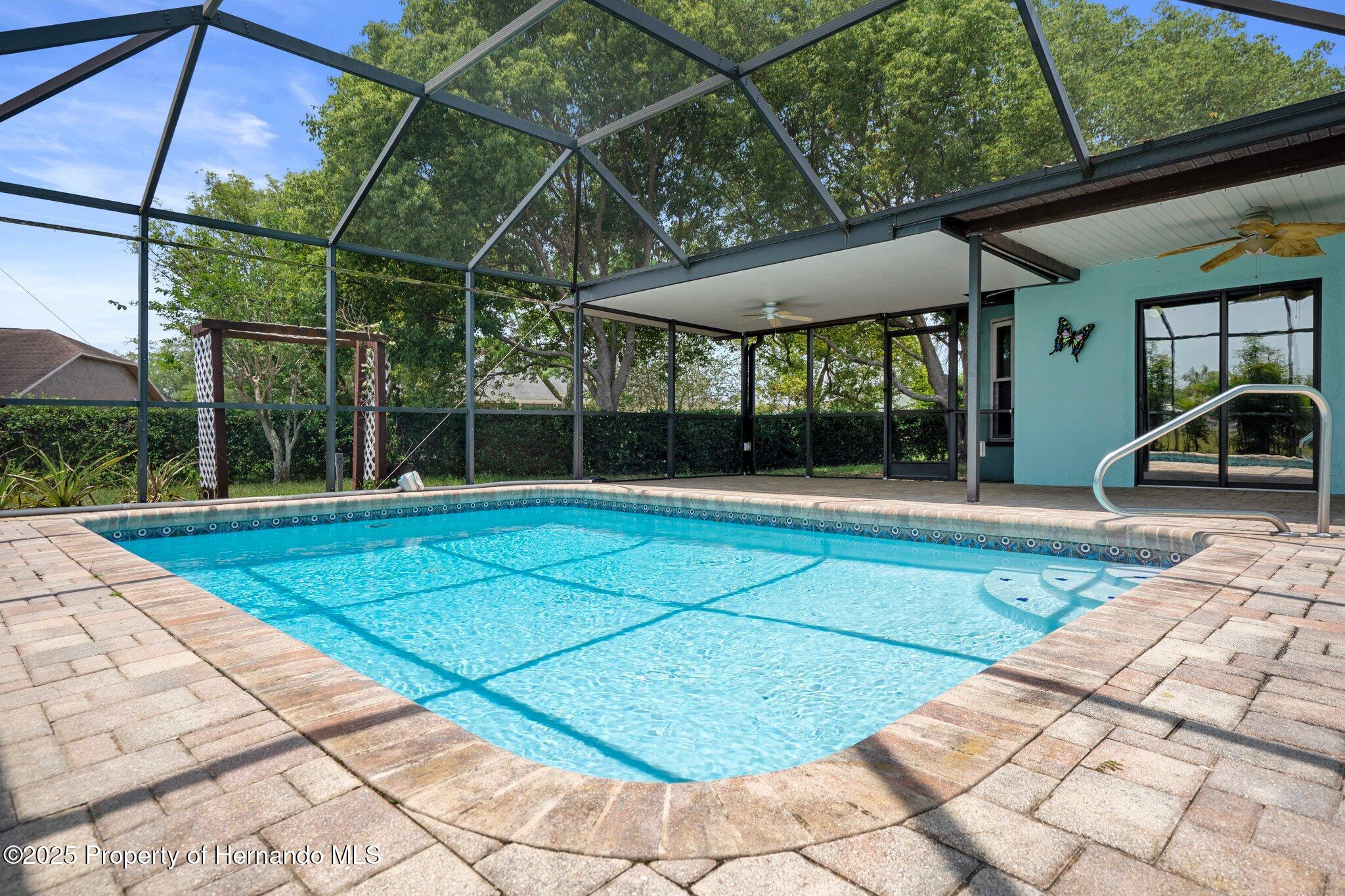 8332 Berkeley Manor Boulevard, Spring Hill, Florida image 41