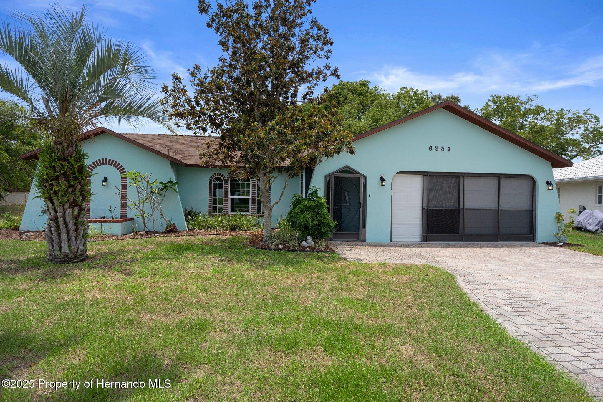 8332 Berkeley Manor Boulevard, Spring Hill, Florida image 2