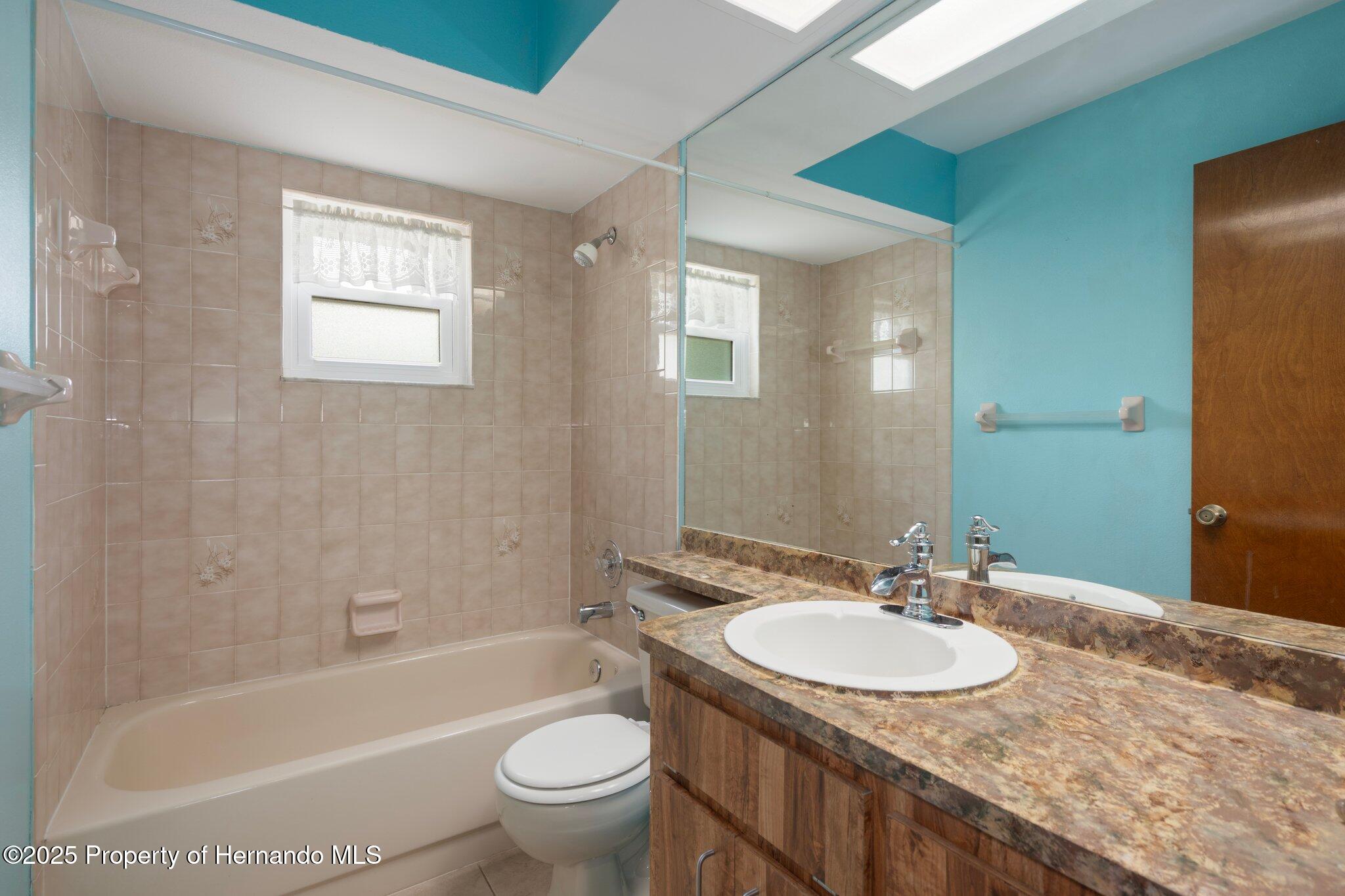 8332 Berkeley Manor Boulevard, Spring Hill, Florida image 31