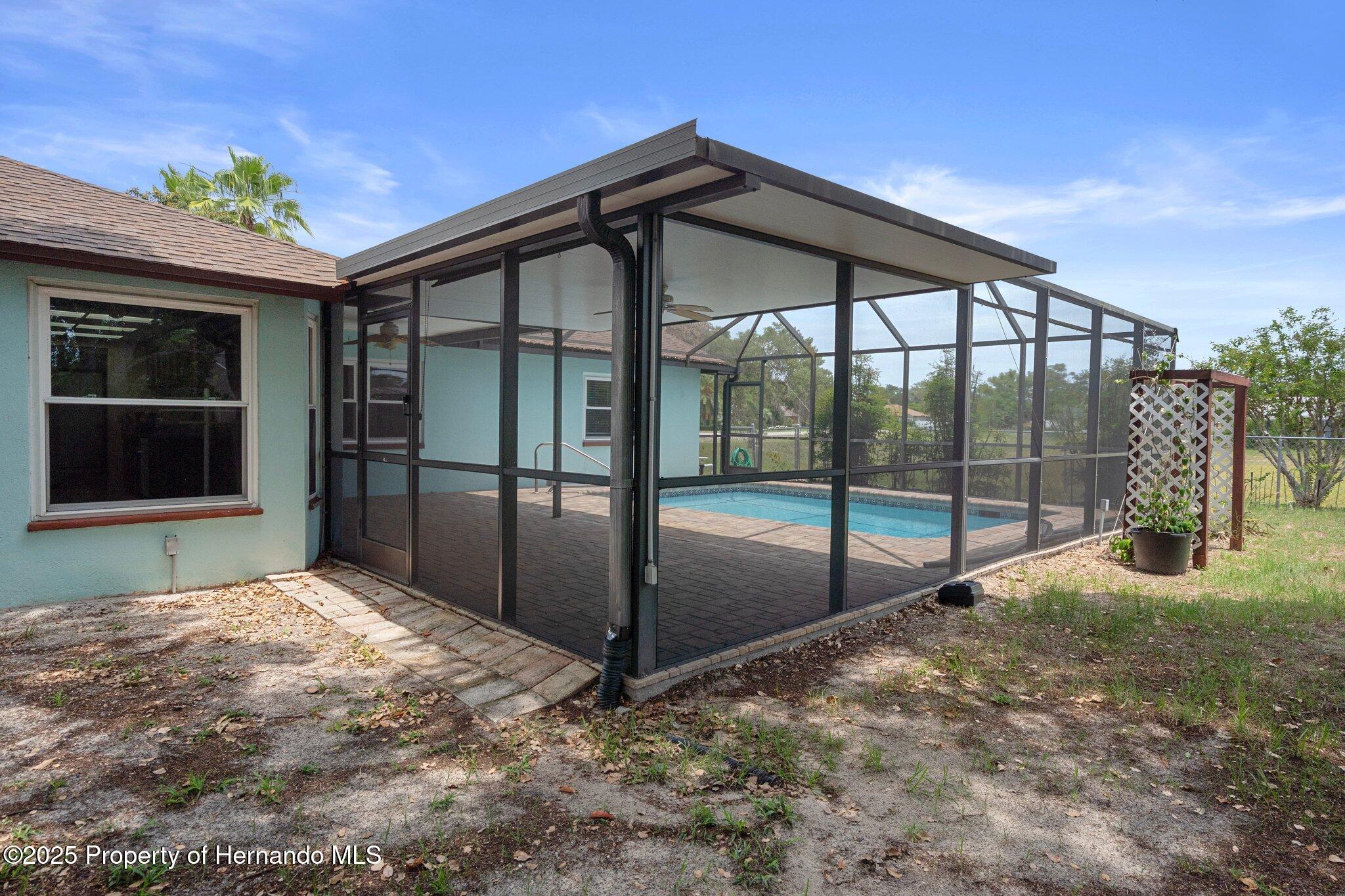 8332 Berkeley Manor Boulevard, Spring Hill, Florida image 44
