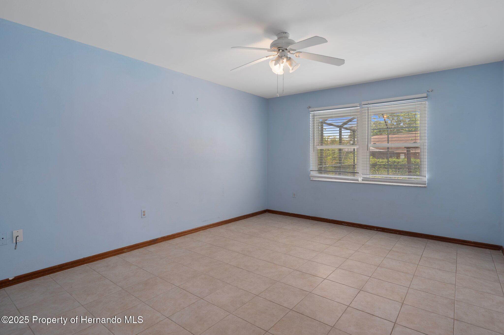 8332 Berkeley Manor Boulevard, Spring Hill, Florida image 20