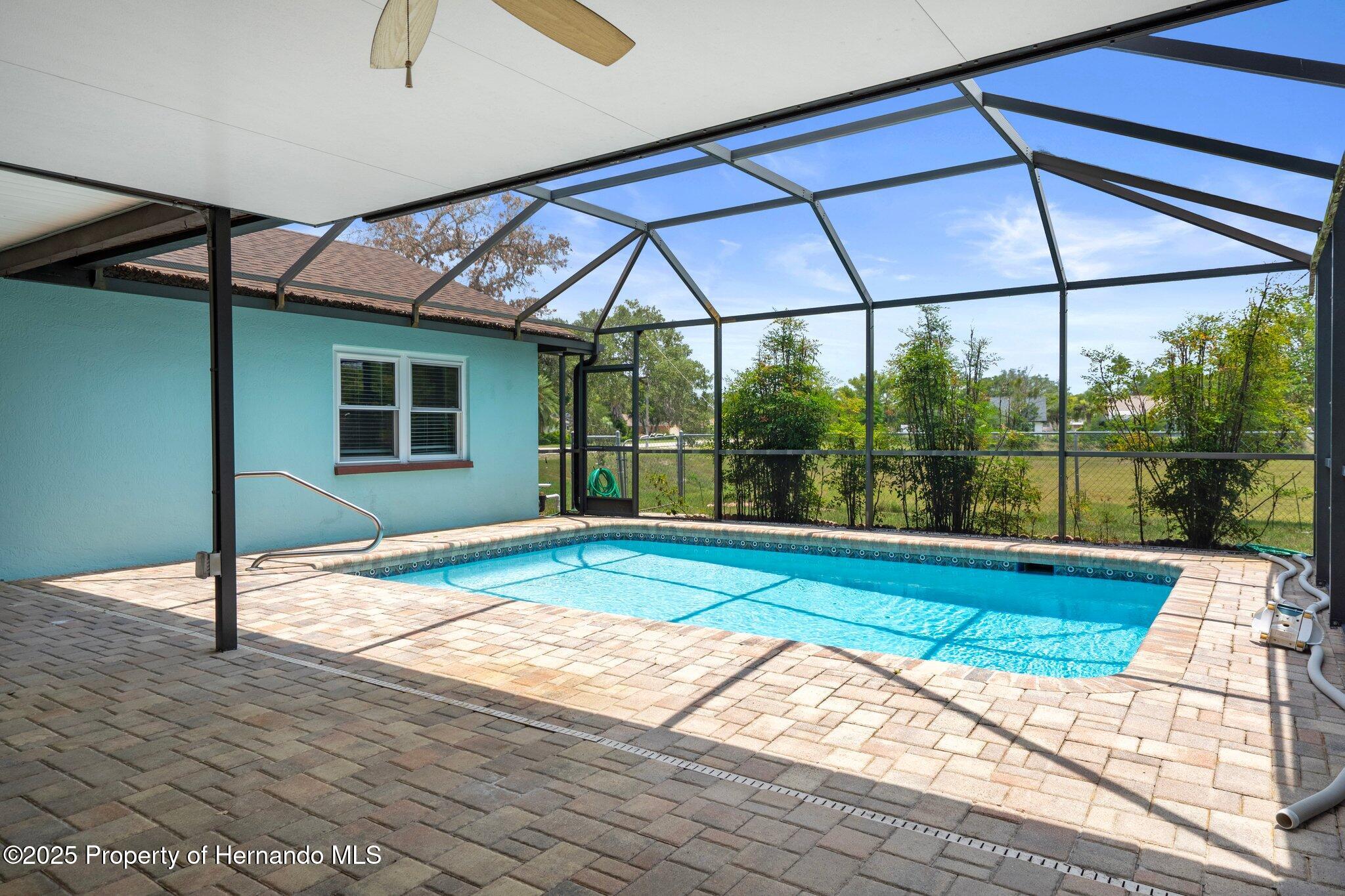 8332 Berkeley Manor Boulevard, Spring Hill, Florida image 39