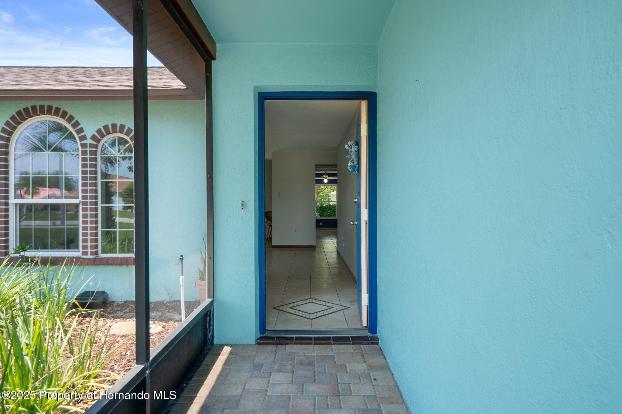 8332 Berkeley Manor Boulevard, Spring Hill, Florida image 5