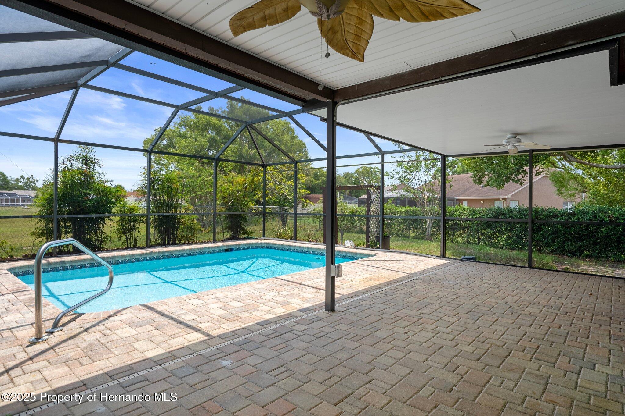 8332 Berkeley Manor Boulevard, Spring Hill, Florida image 37