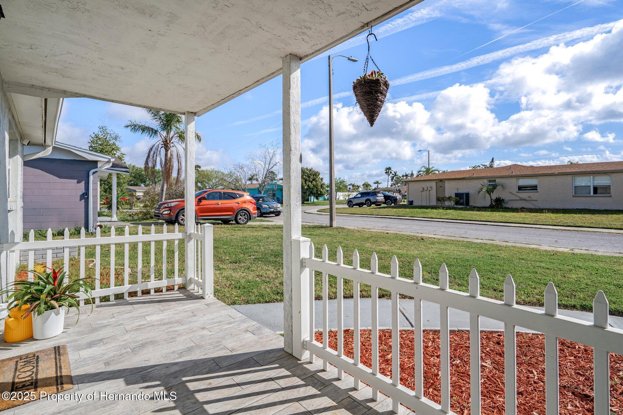 1721 Kenilworth Street, Holiday, Florida image 11