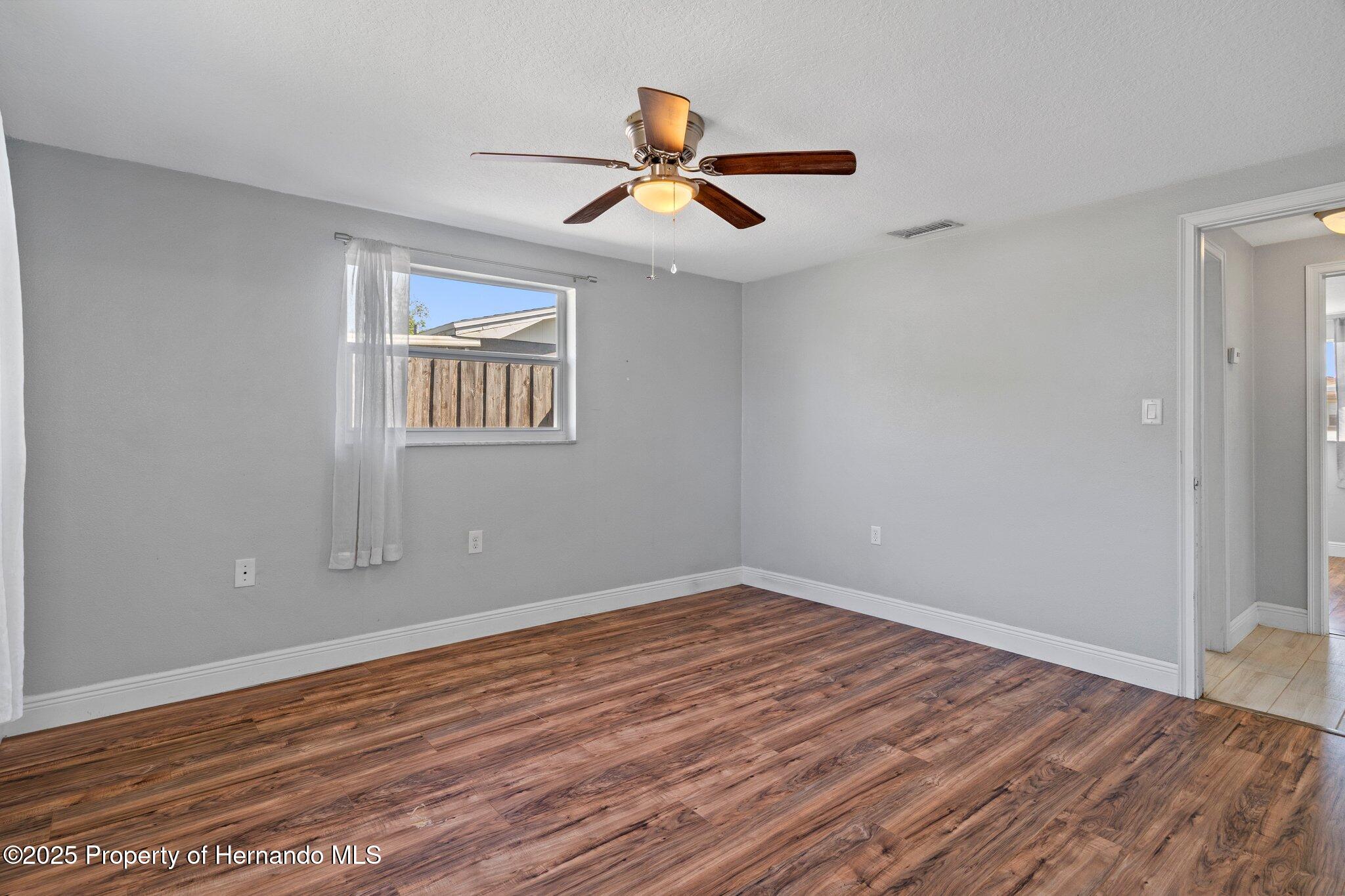 1721 Kenilworth Street, Holiday, Florida image 31