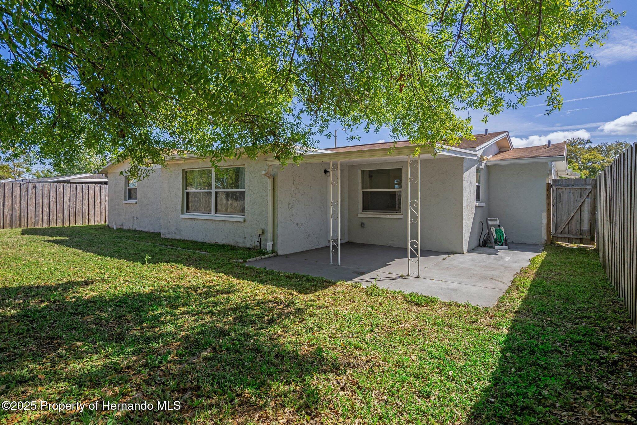 1721 Kenilworth Street, Holiday, Florida image 49