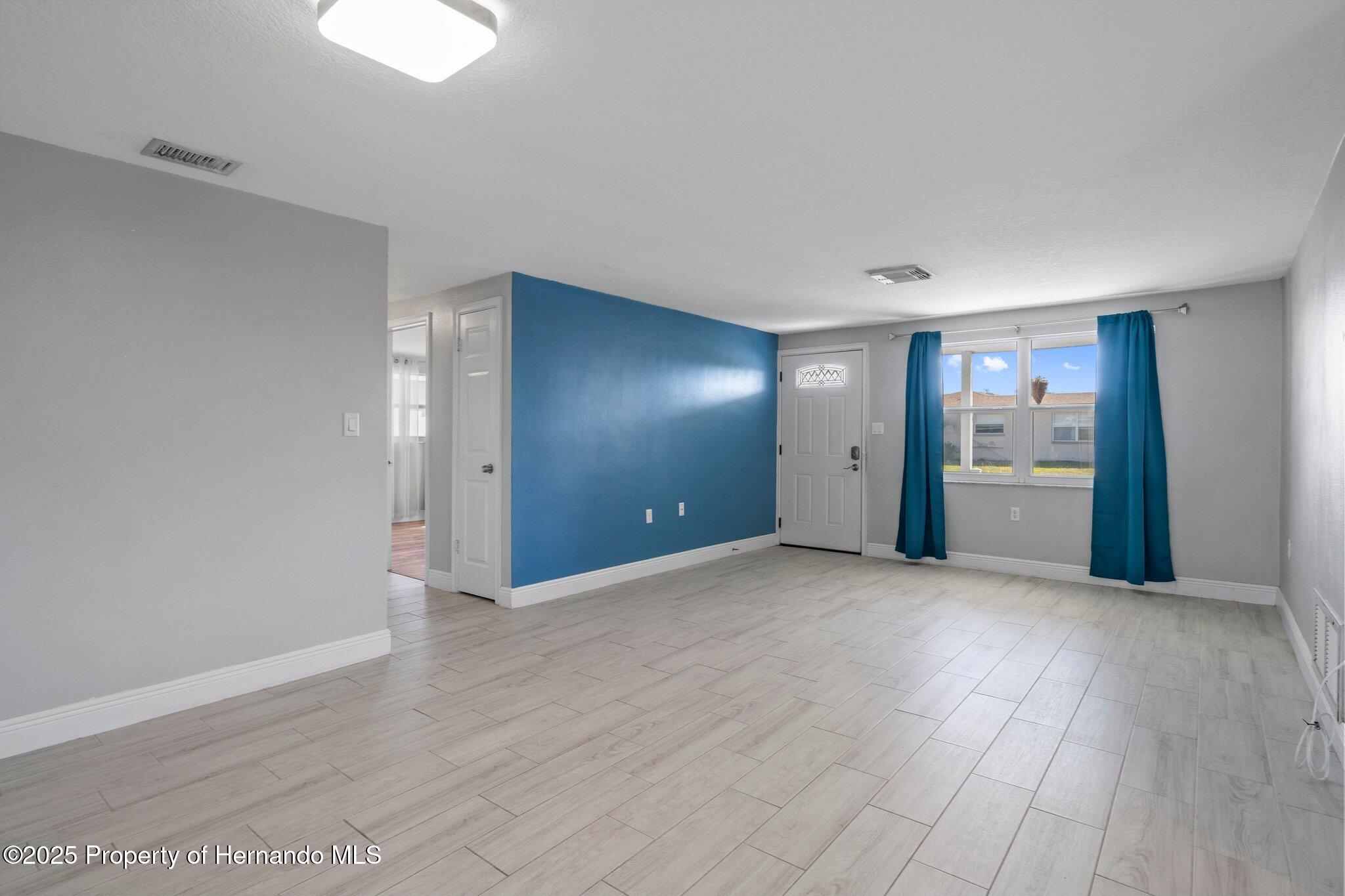 1721 Kenilworth Street, Holiday, Florida image 18