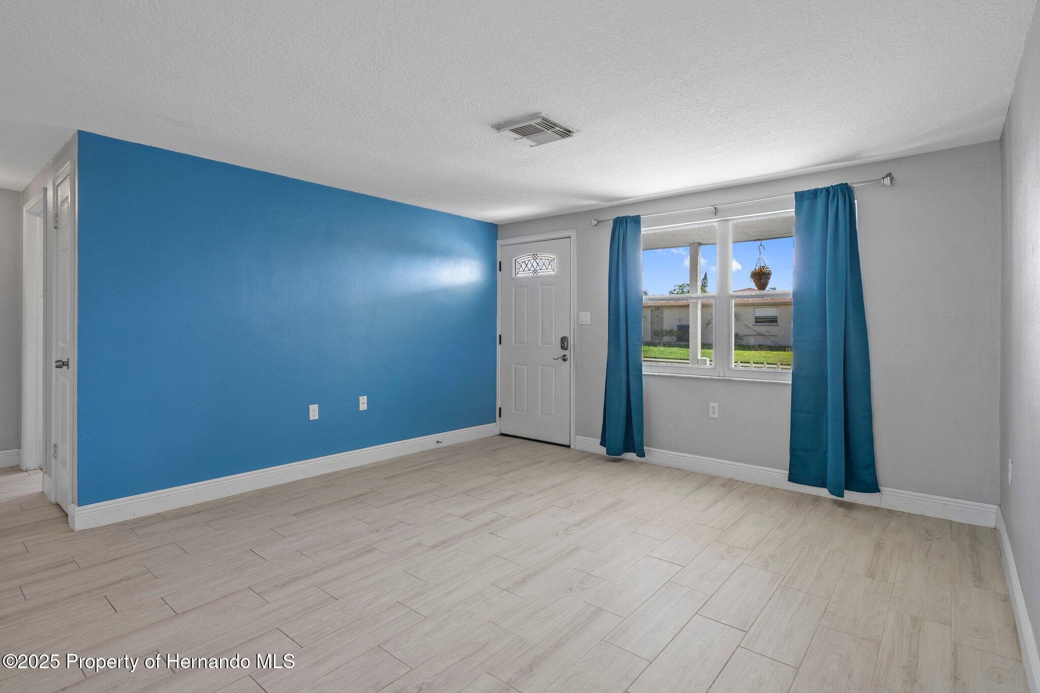 1721 Kenilworth Street, Holiday, Florida image 14